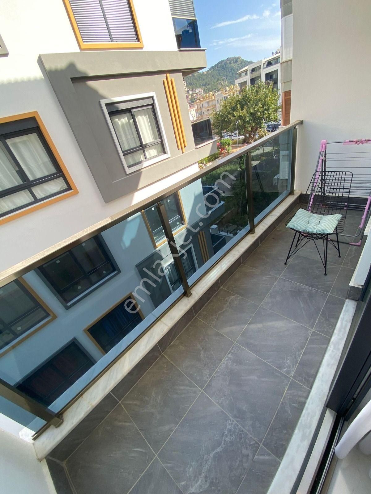 Alanya Saray Mahallesi'nde İkamete Uygun 1+1 Full Eşyalı Satılık Geniş Daire - Görsel 11