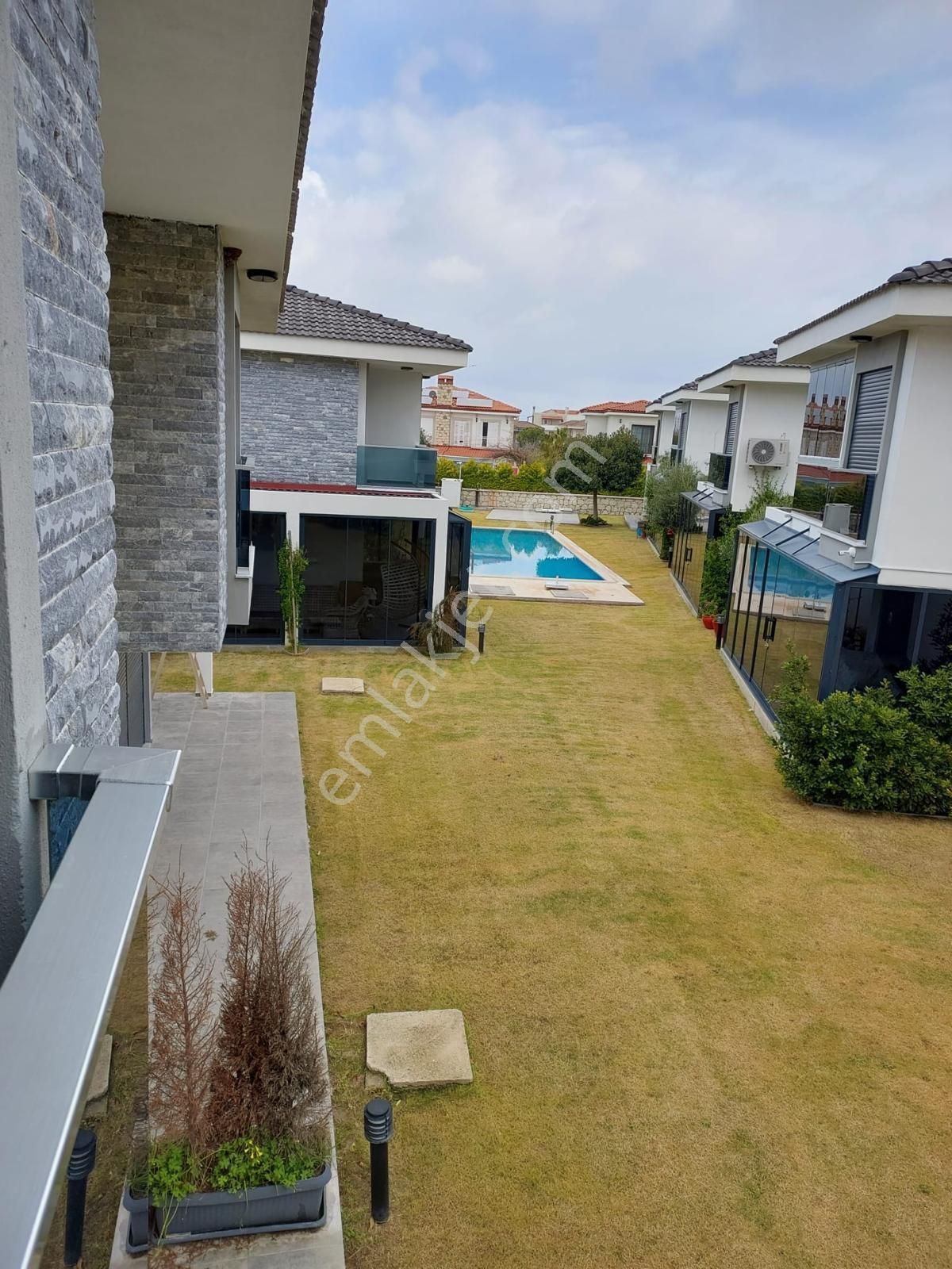 Alaçatı Gayrimenkulden Şifnede Havuzlu Site İçinde Satılık Villa - Görsel 16