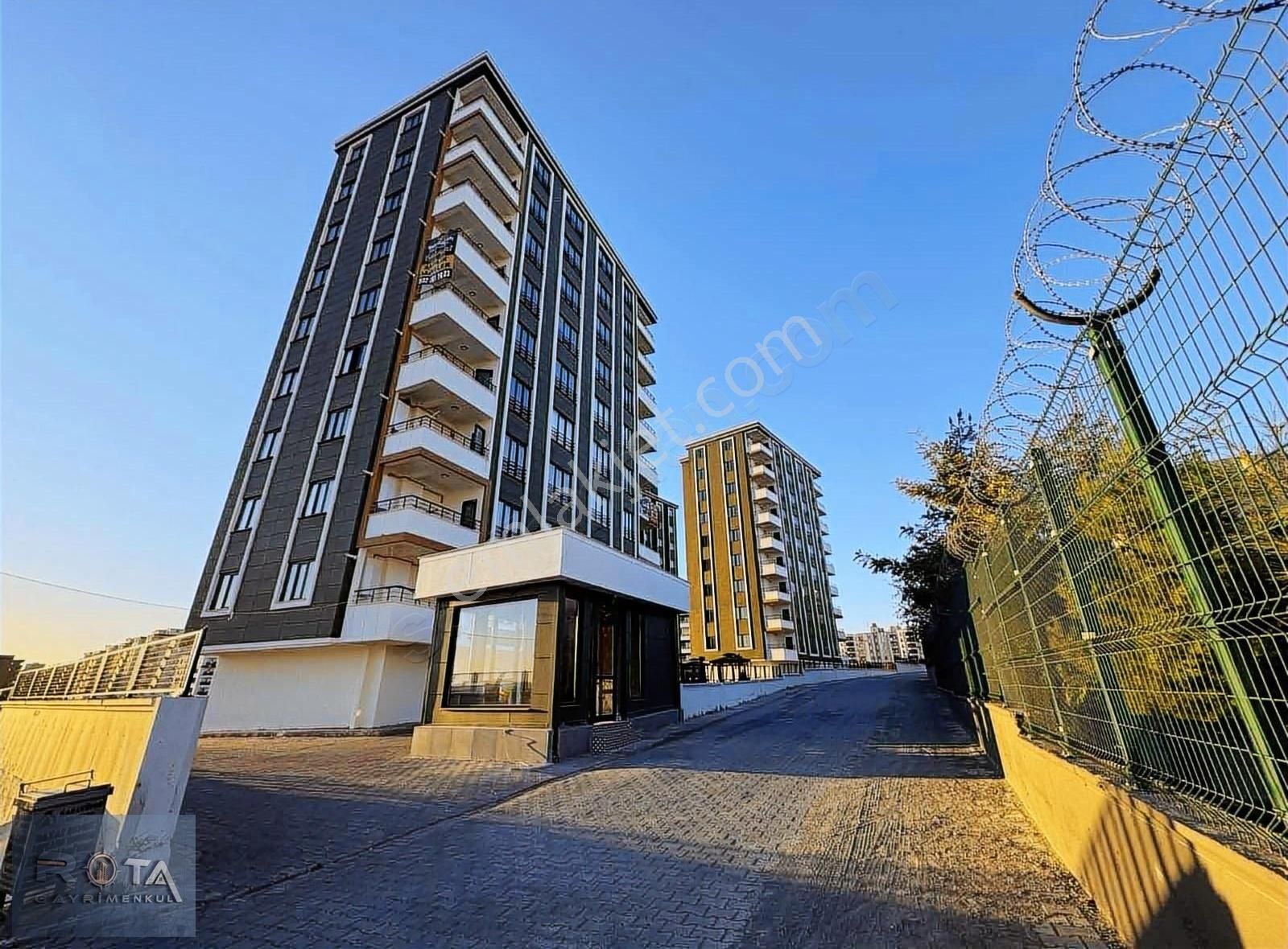 Rota Emlaktan Satılık 3+1 Batıkent Mahalesinde