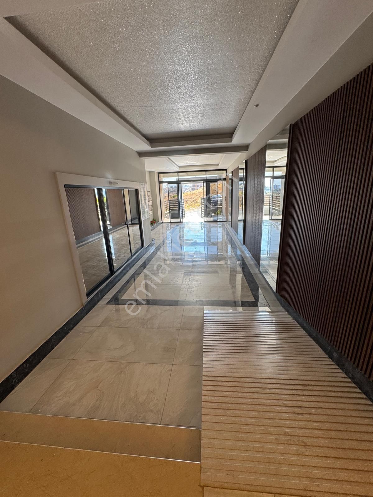 Menemen İstiklal Mah. Ön Cephe 2+1 110 M2 Lüks Satılık Daire - Görsel 4