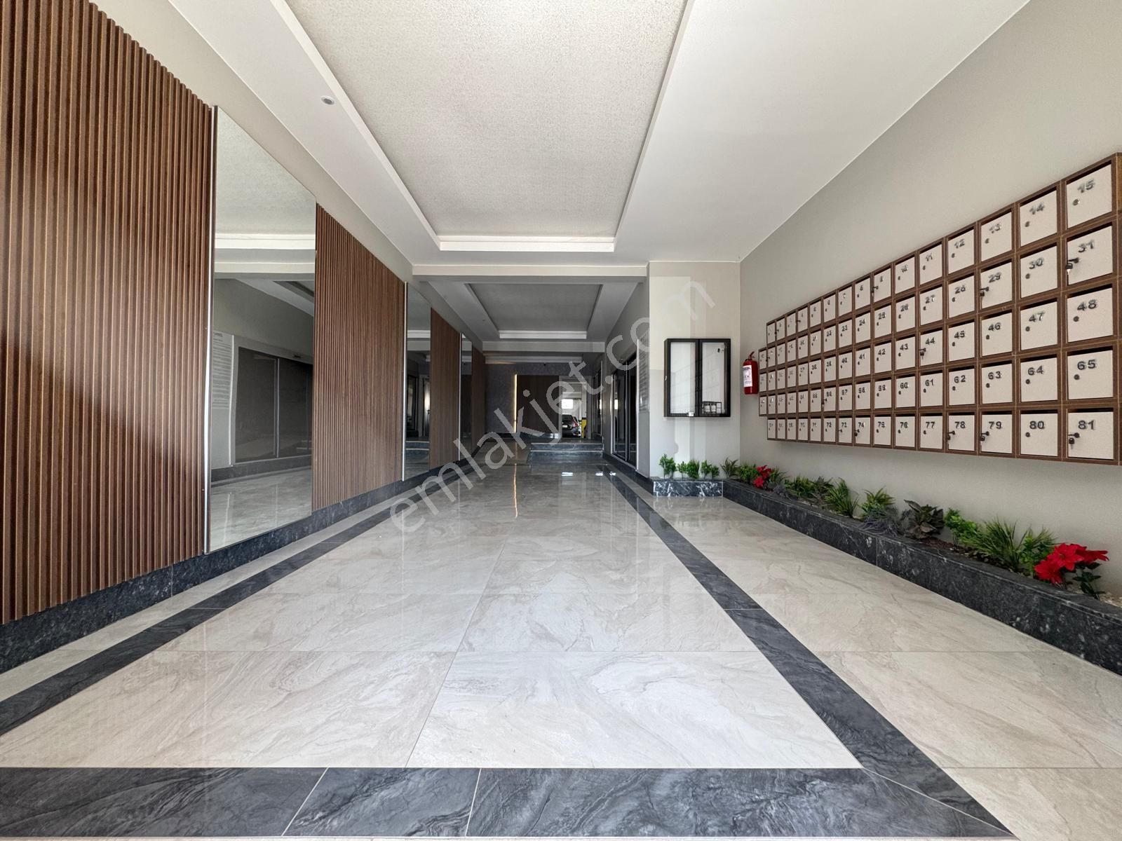 Menemen İstiklal Mah. Ön Cephe 2+1 110 M2 Lüks Satılık Daire - Görsel 3