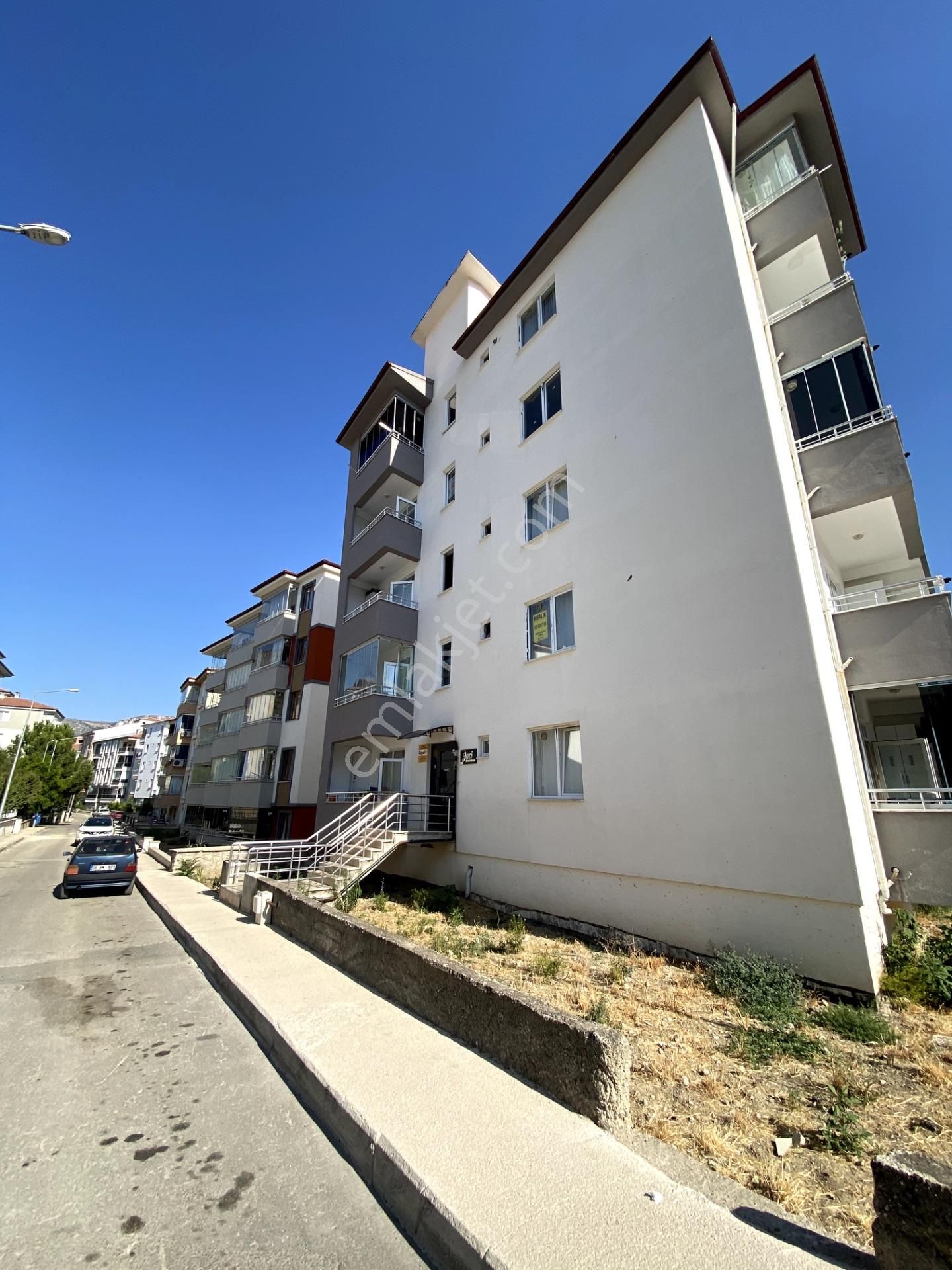 Şeyhcui'de 1+1 Sahibinden Eşyasız Kiralık Daire