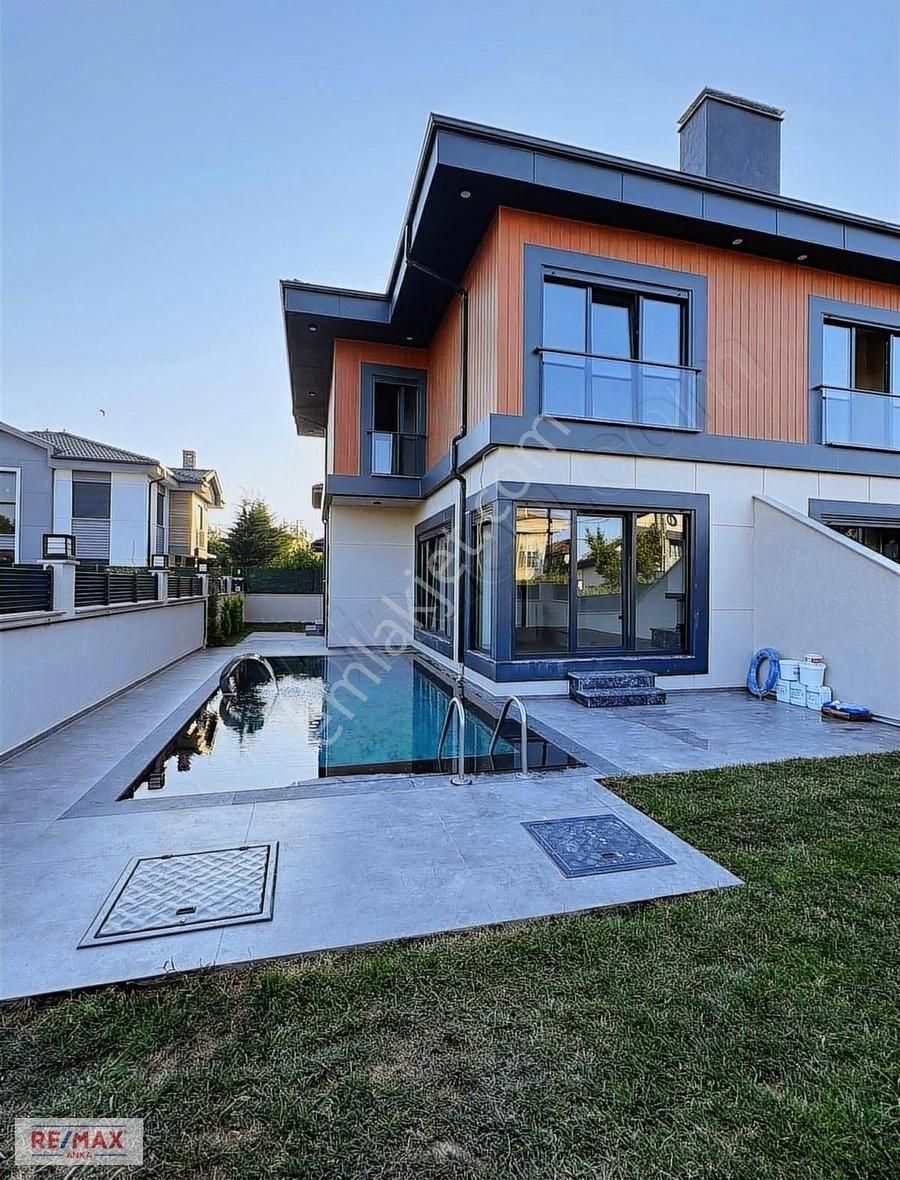 Şile Kumbaba 400 M2 Arsa İçerisinde Müstakil Havuzlu Villa - Görsel 22