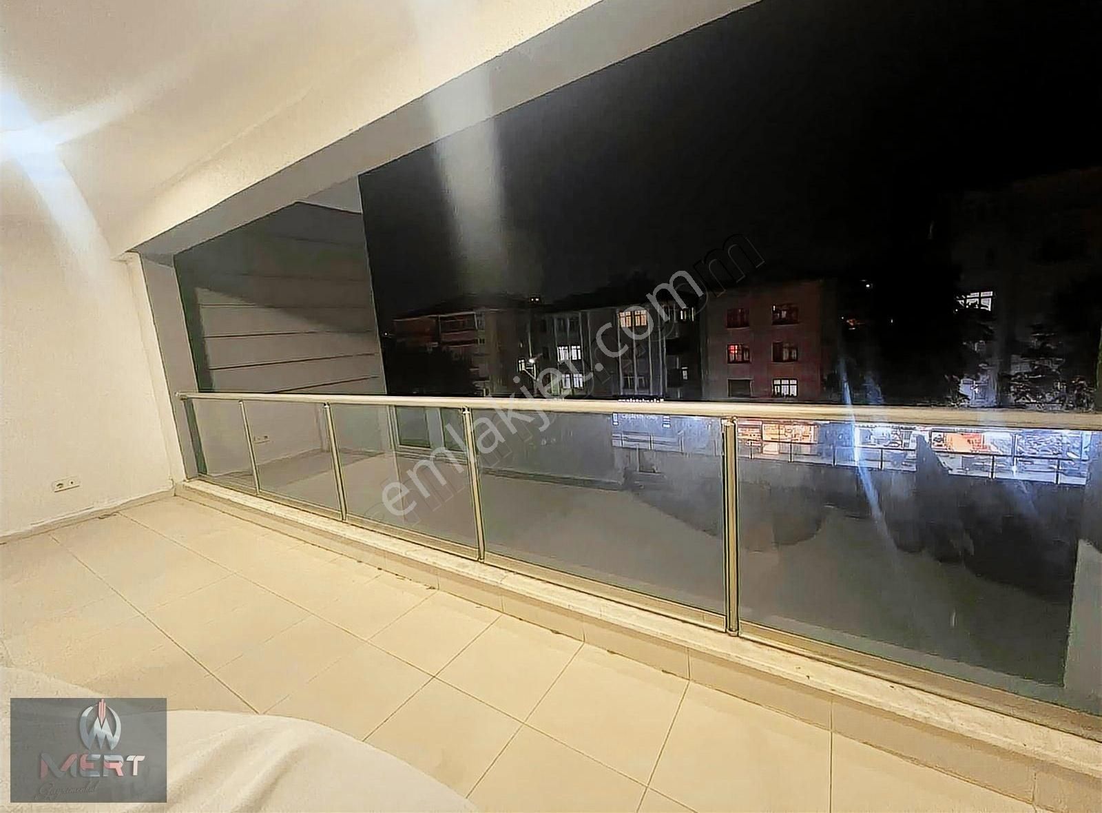 Sancaktepe Envarev Sitesinde 1+1 Balkonlu Fırsat Satılık Daire - Görsel 3