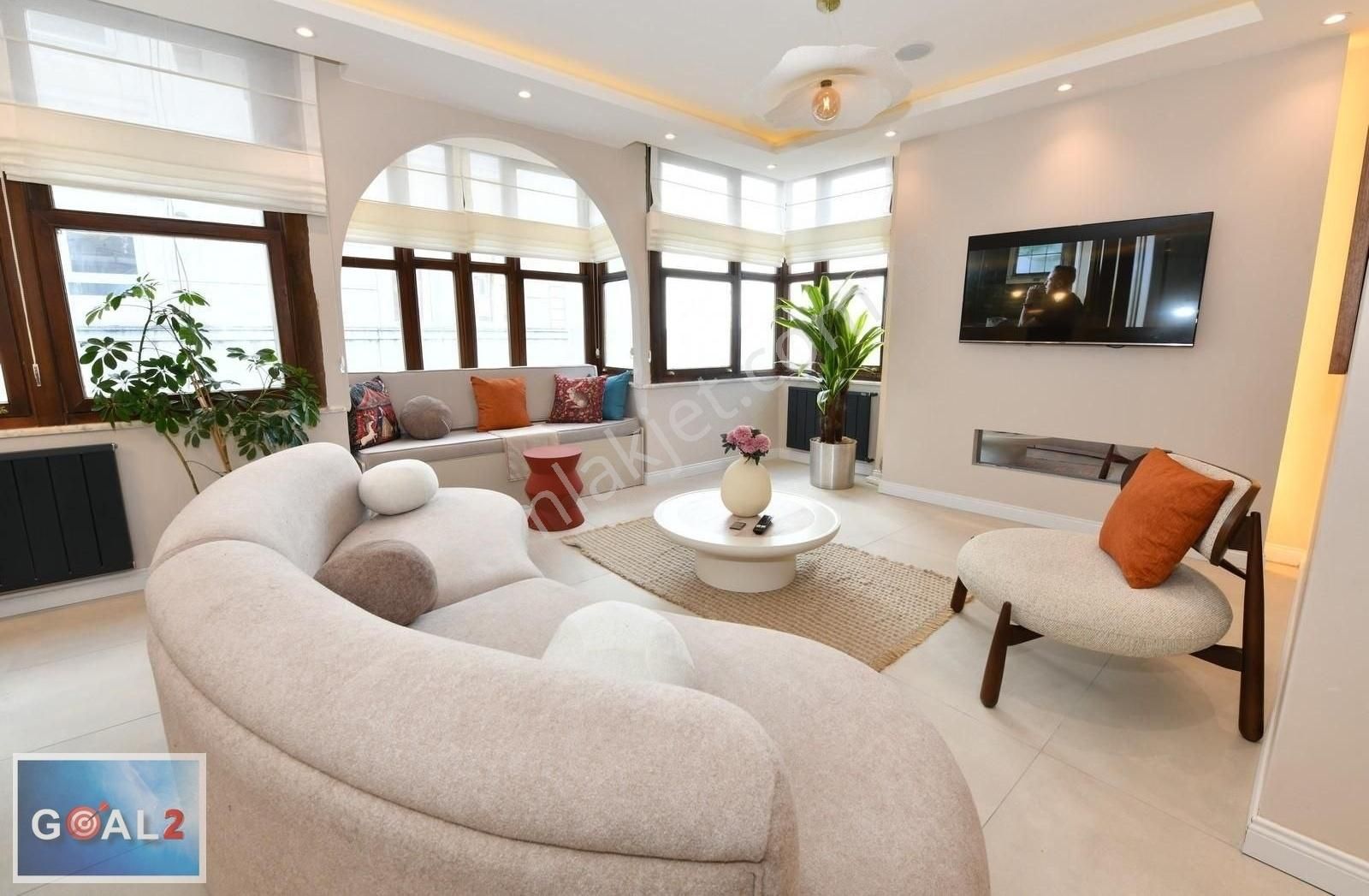 Cihangir'de Merkezi Lokasyonda Turizm İşletme Ruhsatlı Daire