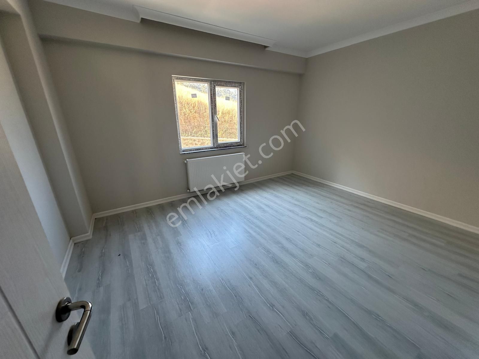 Küçükler Gayrimenkulden Karşıyaka Da Satılık Daire - Görsel 8