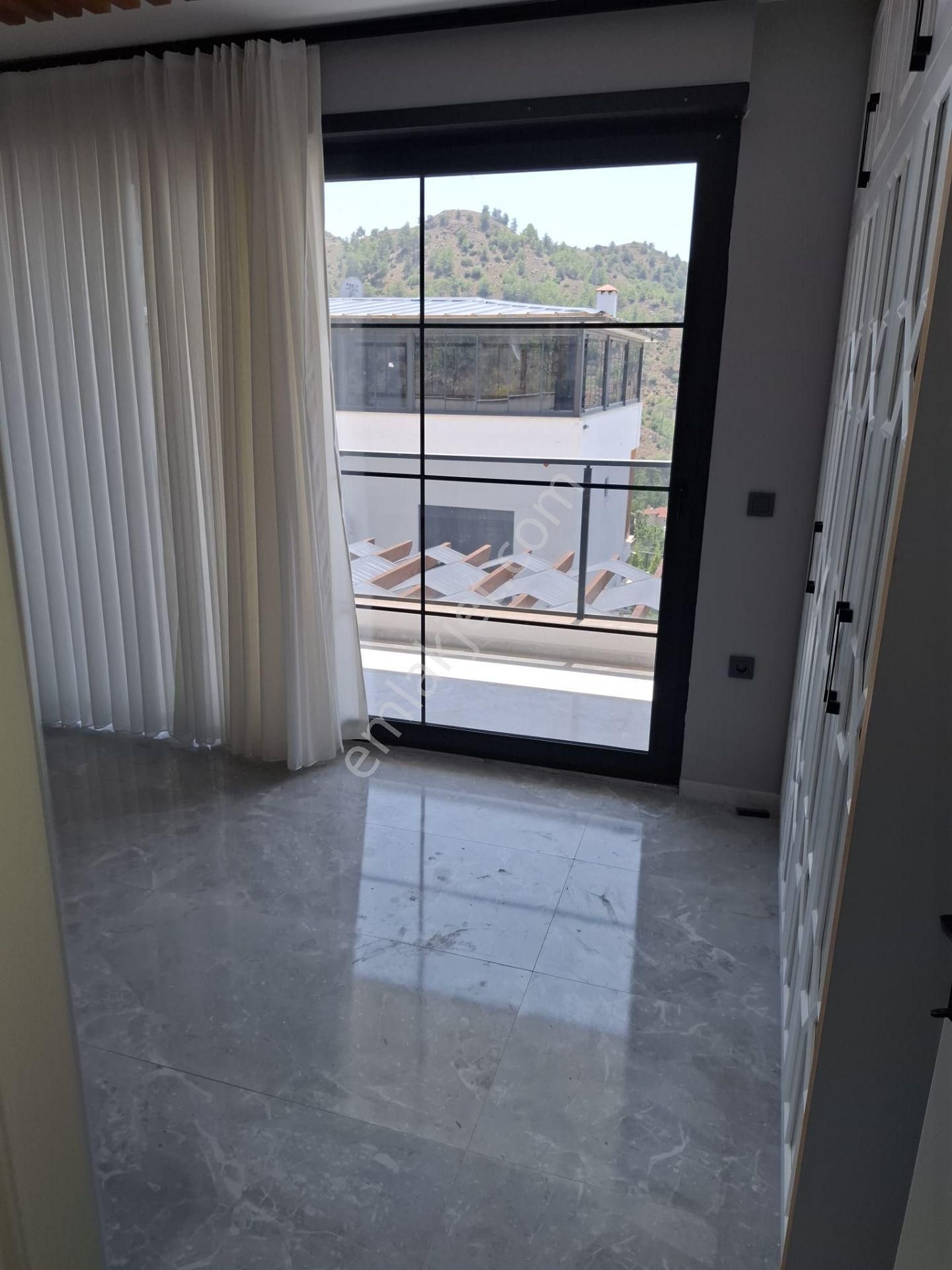 Dalaman Akkaya Müstakil Havuzlu Villa 4+1 Tribleks - Görsel 21