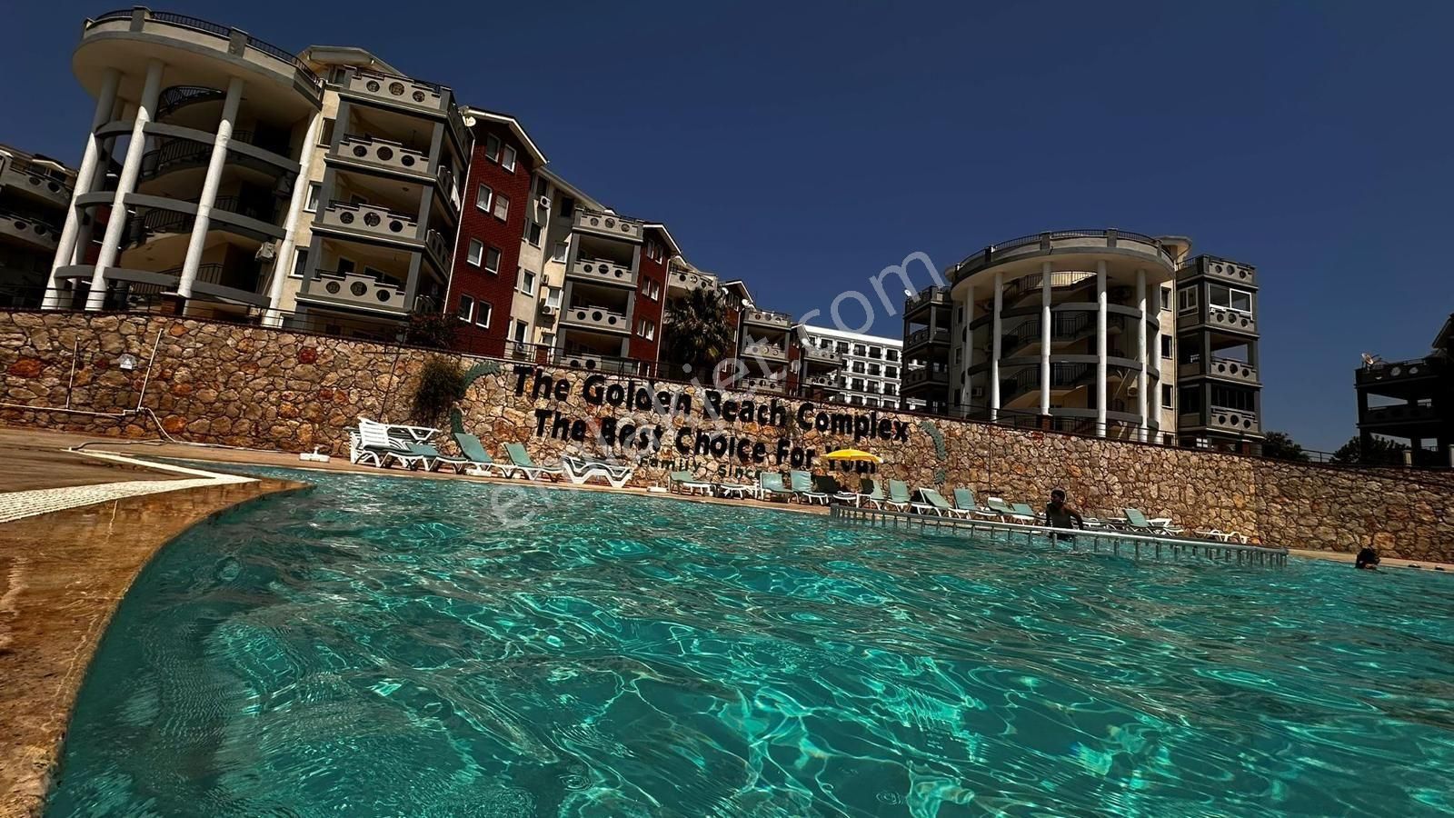 Tatil Konforunda Denize Sıfır Lüks Sitede Eşsiz 2+1 - Görsel 6
