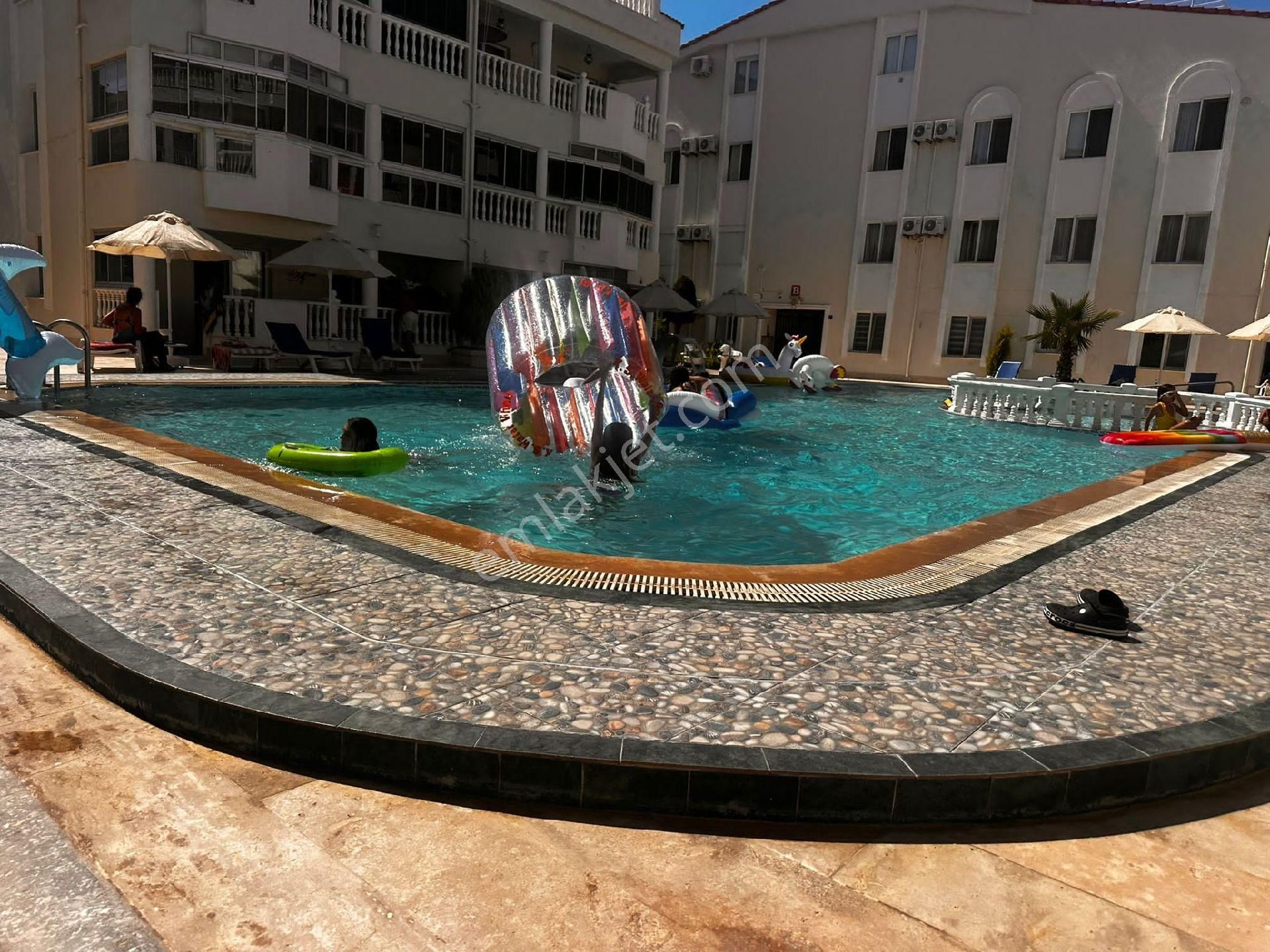 Tatil Konforunda Denize Sıfır Lüks Sitede Eşsiz 2+1 - Görsel 21
