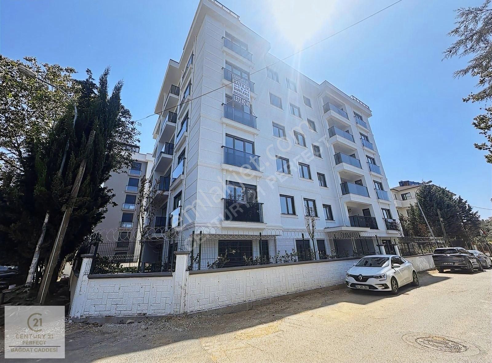 Tuzla Postane Mah. Sıfır Proje Kapalı Otopark 3+1 Satılık Daire