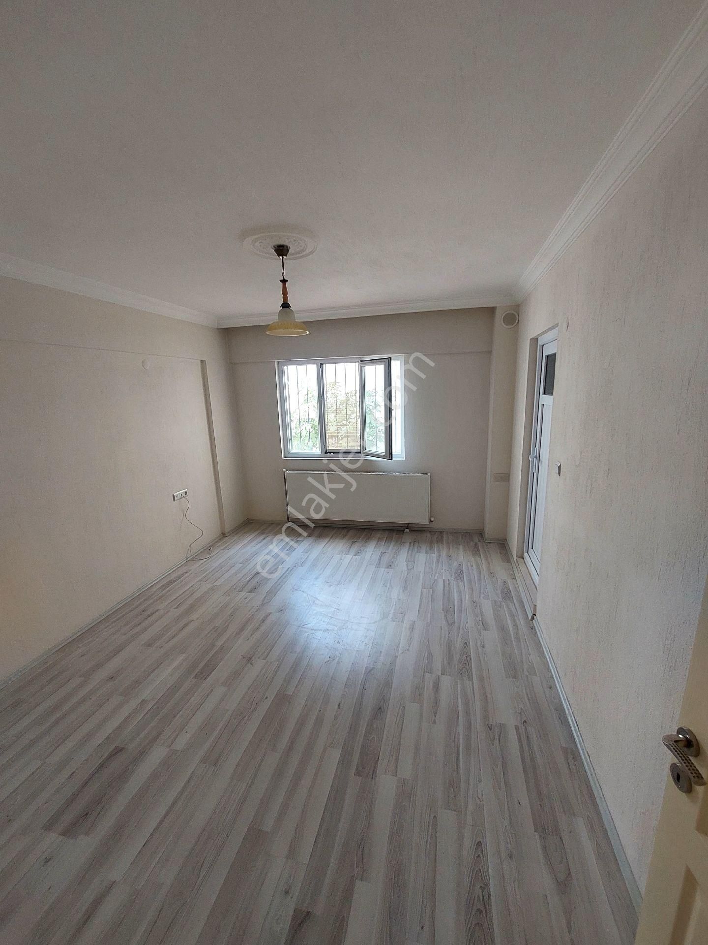 Konut Emlaktan Ara Kat Dogalgazlı 3+1 - Görsel 17