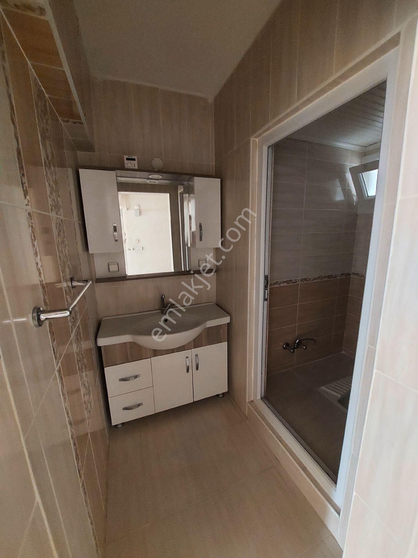 Konut Emlaktan Ara Kat Dogalgazlı 3+1 - Görsel 21