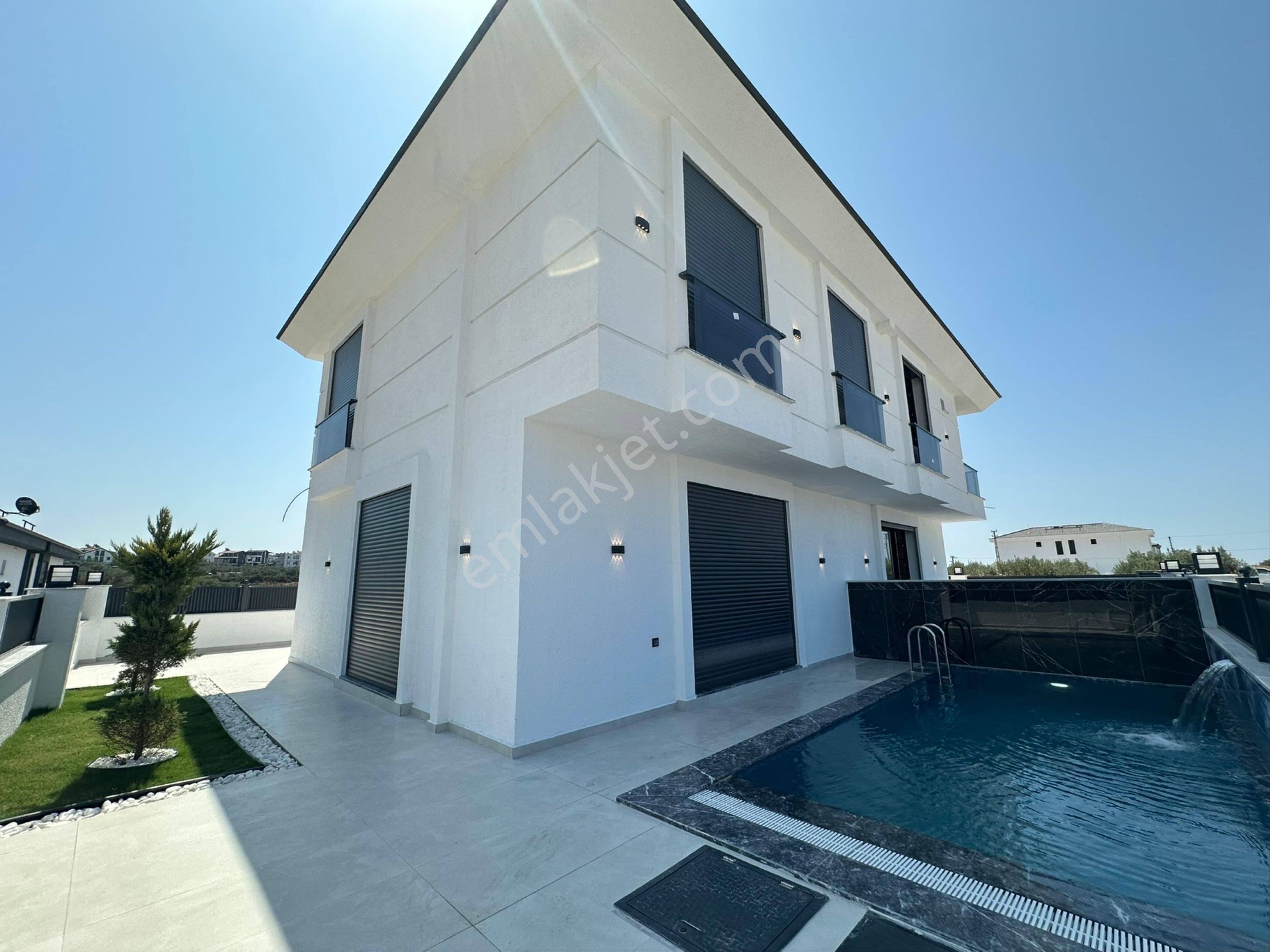Didimde Böylesi Yok 3+1 Ön Cephe Müstakil Havuzlu Kelepir Villa