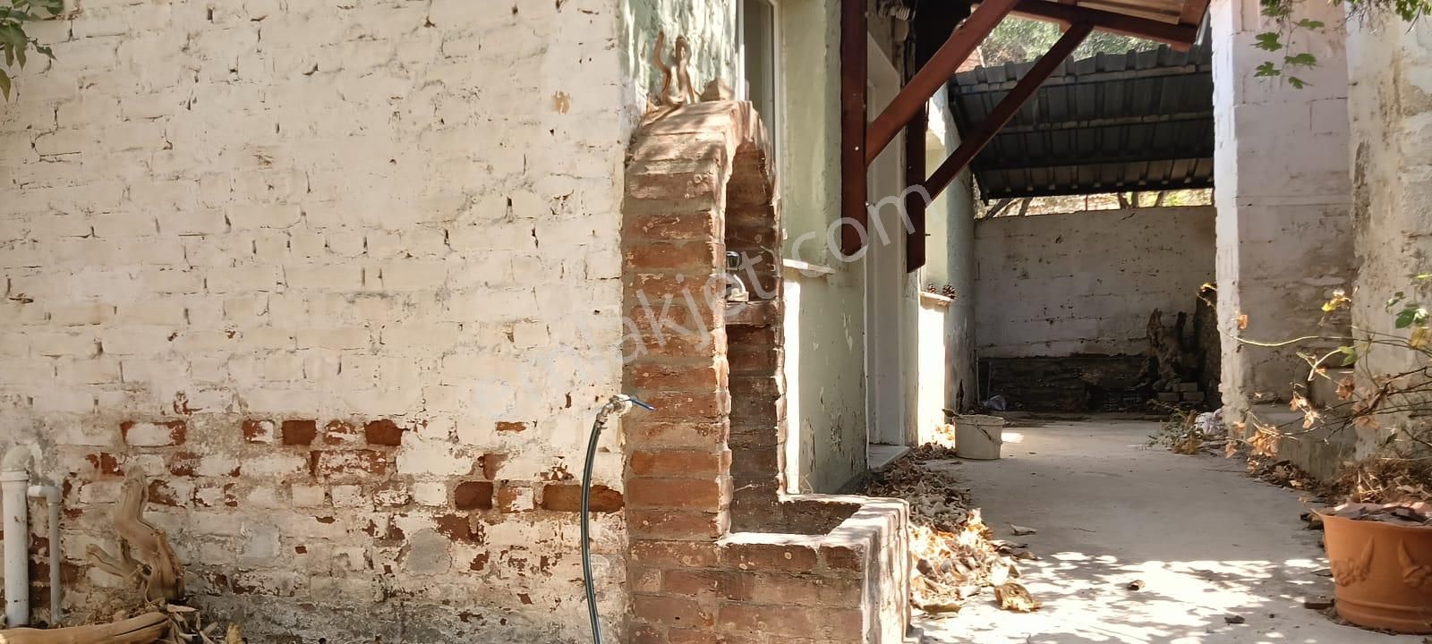 İzmir Bayındır Yusuflu Köyü Bahçeli, Atölyeli, Müştemilatlı Müstakil Ev - Görsel 22