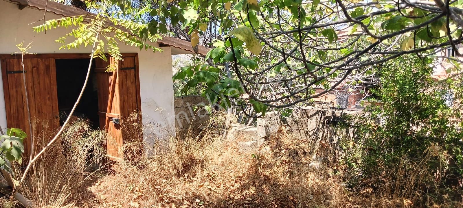 İzmir Bayındır Yusuflu Köyü Bahçeli, Atölyeli, Müştemilatlı Müstakil Ev - Görsel 31