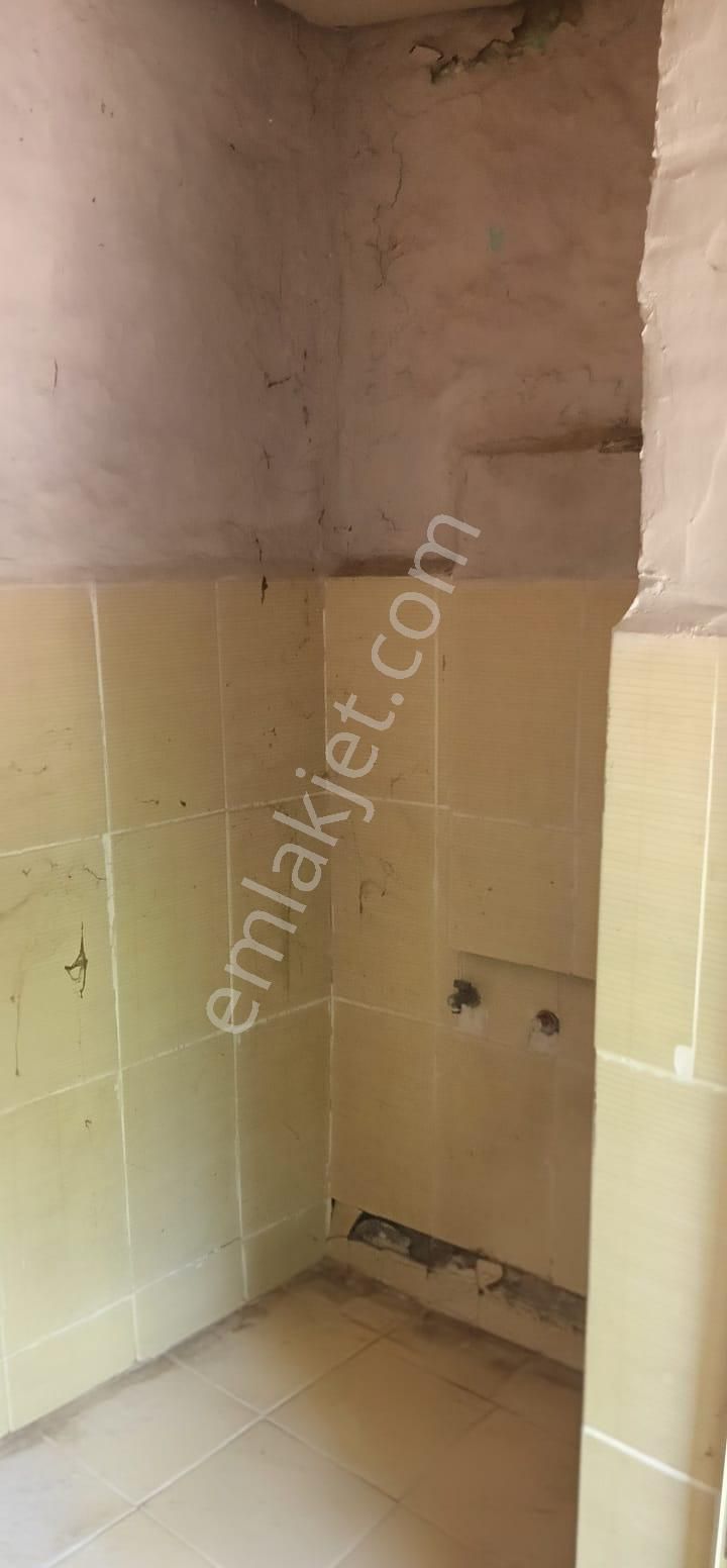 İzmir Bayındır Yusuflu Köyü Bahçeli, Atölyeli, Müştemilatlı Müstakil Ev - Görsel 26