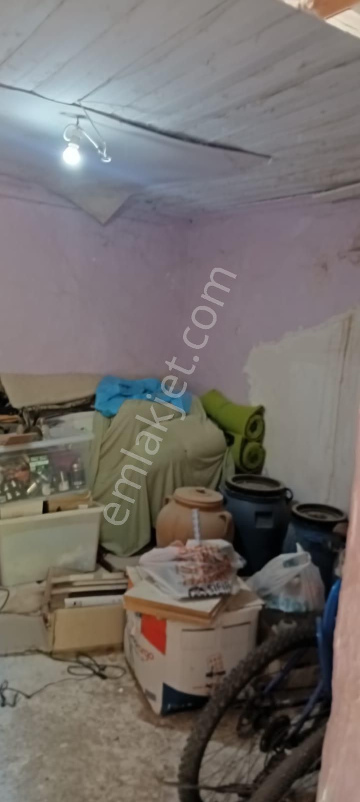 İzmir Bayındır Yusuflu Köyü Bahçeli, Atölyeli, Müştemilatlı Müstakil Ev - Görsel 25