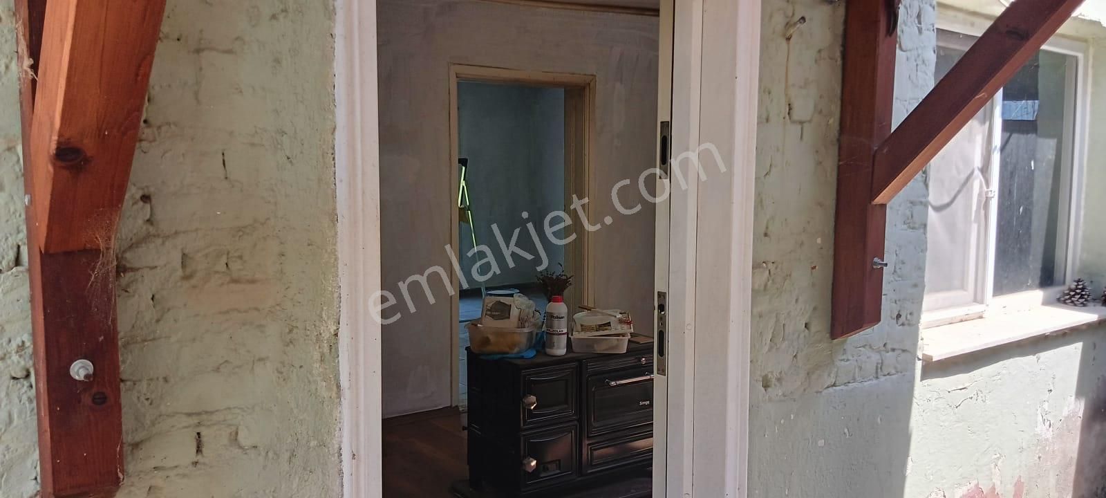 İzmir Bayındır Yusuflu Köyü Bahçeli, Atölyeli, Müştemilatlı Müstakil Ev - Görsel 9