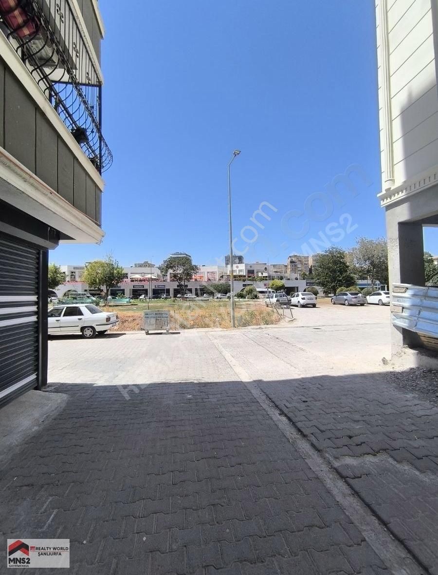Realty World Mns2 Ahmet'ten Satılık Eşyalı 2+0