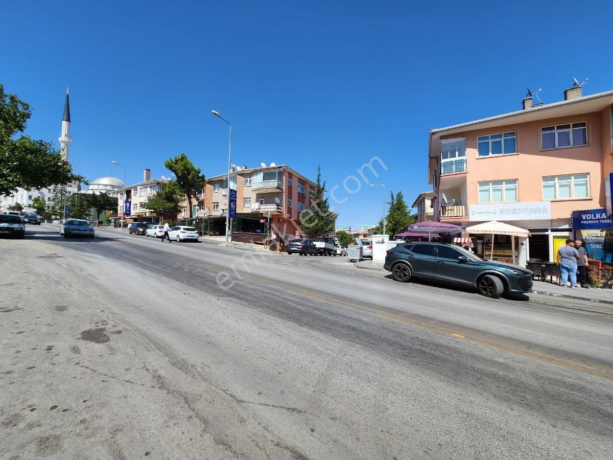 Turyaptan Basınevleri Cadde Üzeri Katta 3+1 Satılık