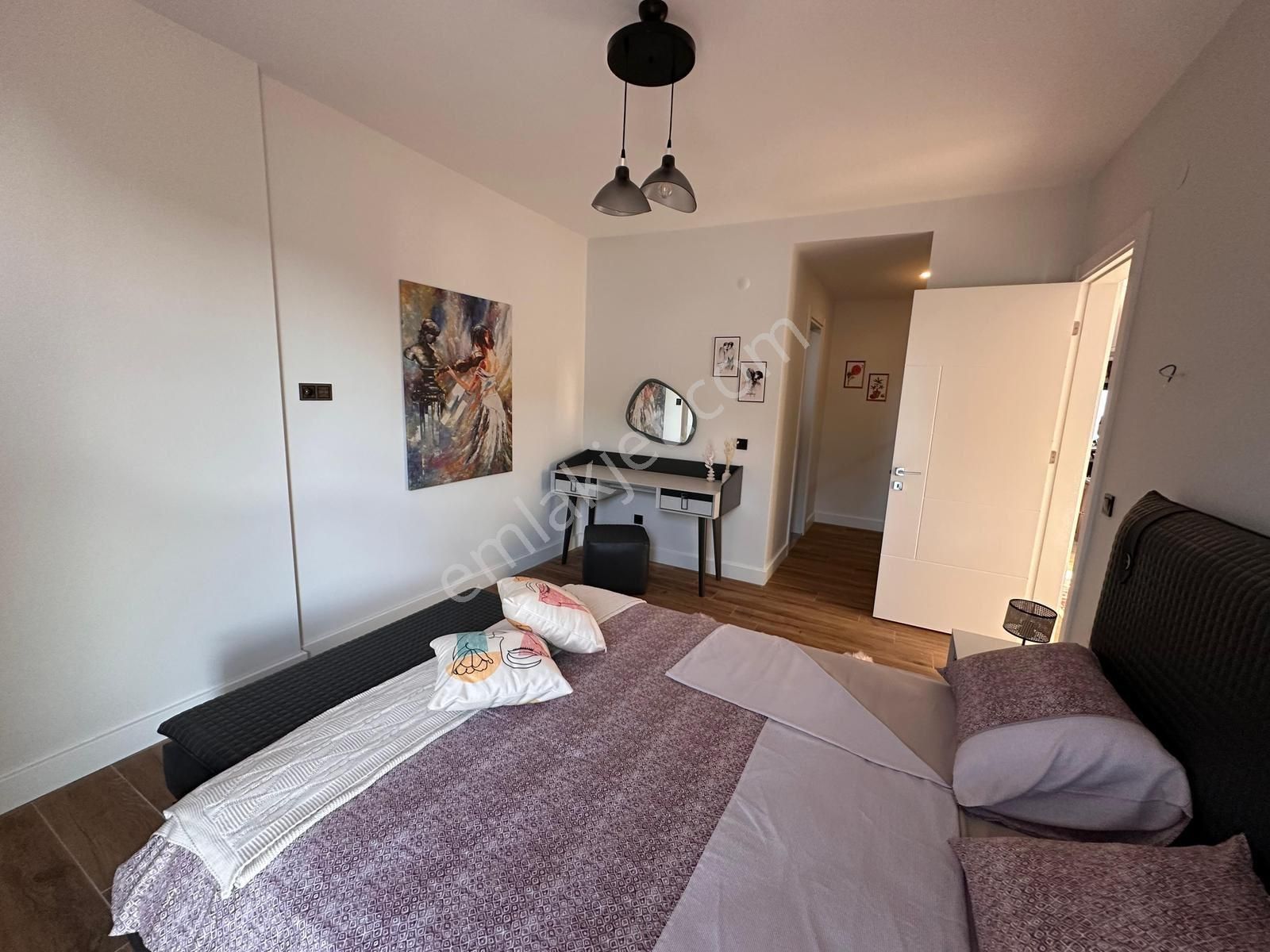 Kuşadsı’nın En Prestijli Projesinde Eşsiz Manzaralı Full Eşyalı 3+1 Rezidans - Görsel 20