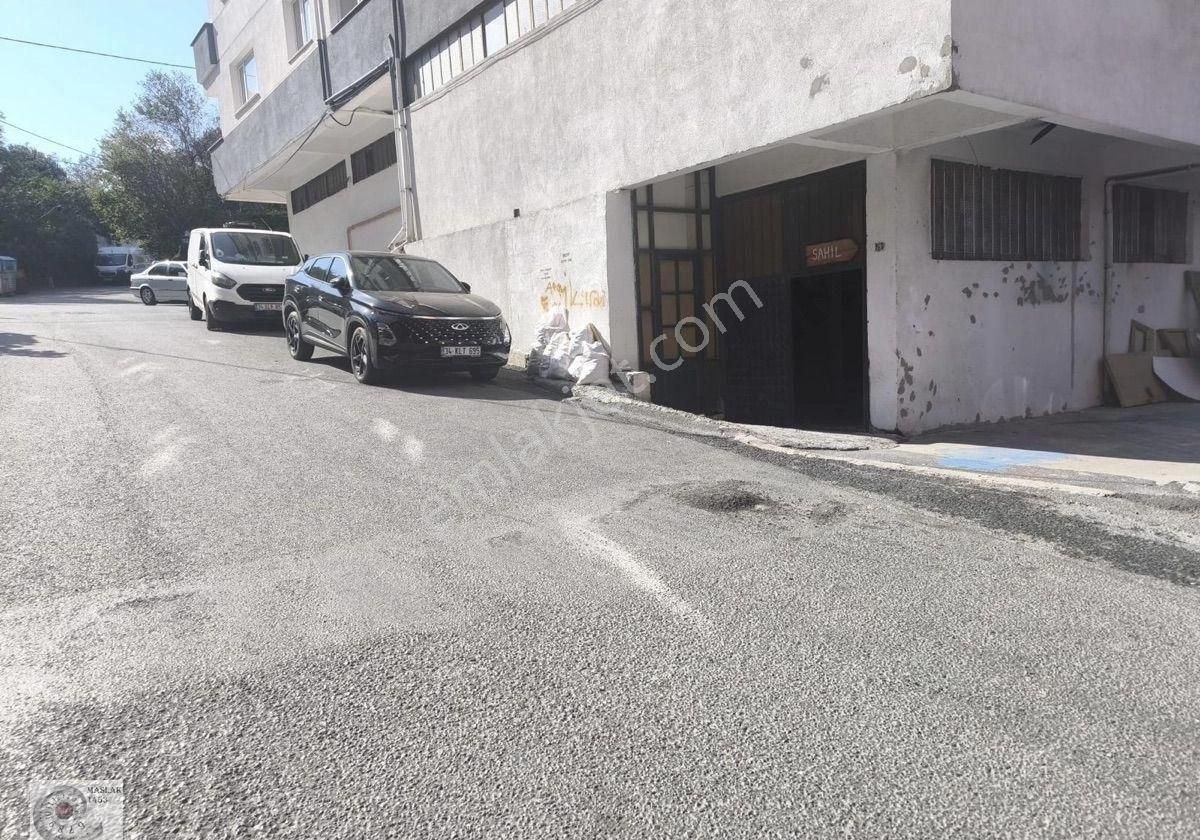 Ayazağada Kiralık 250 M2 Depo Dükkan
