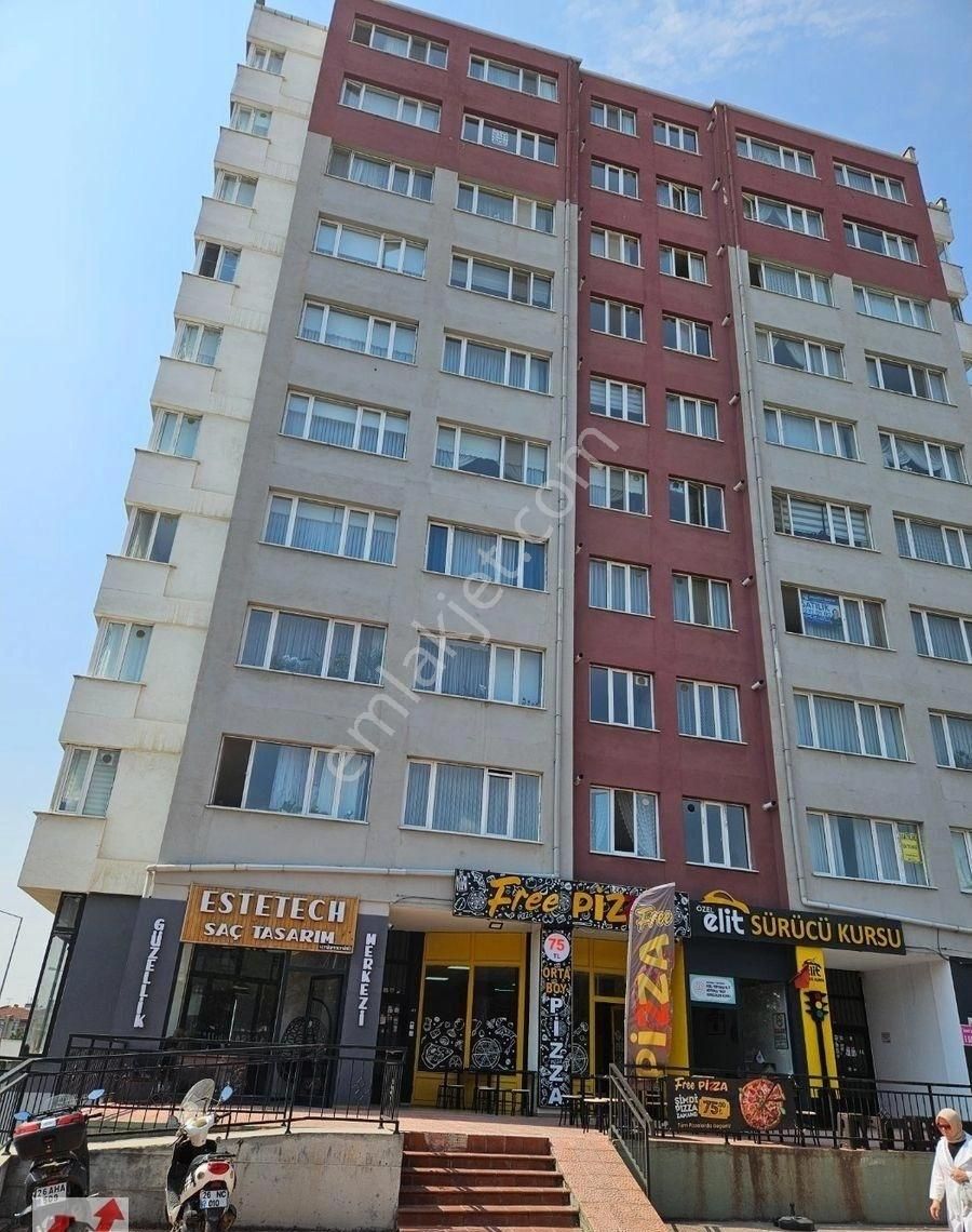 Dönertaş Emlaktan Aü.eczacılık Fak.karşısı Kiralık 2+1 Lüks Büyük Daire