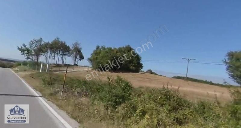 Köye Yakın-asfalta Cephe 1.730 M2 Muvafakatnameli Arazi