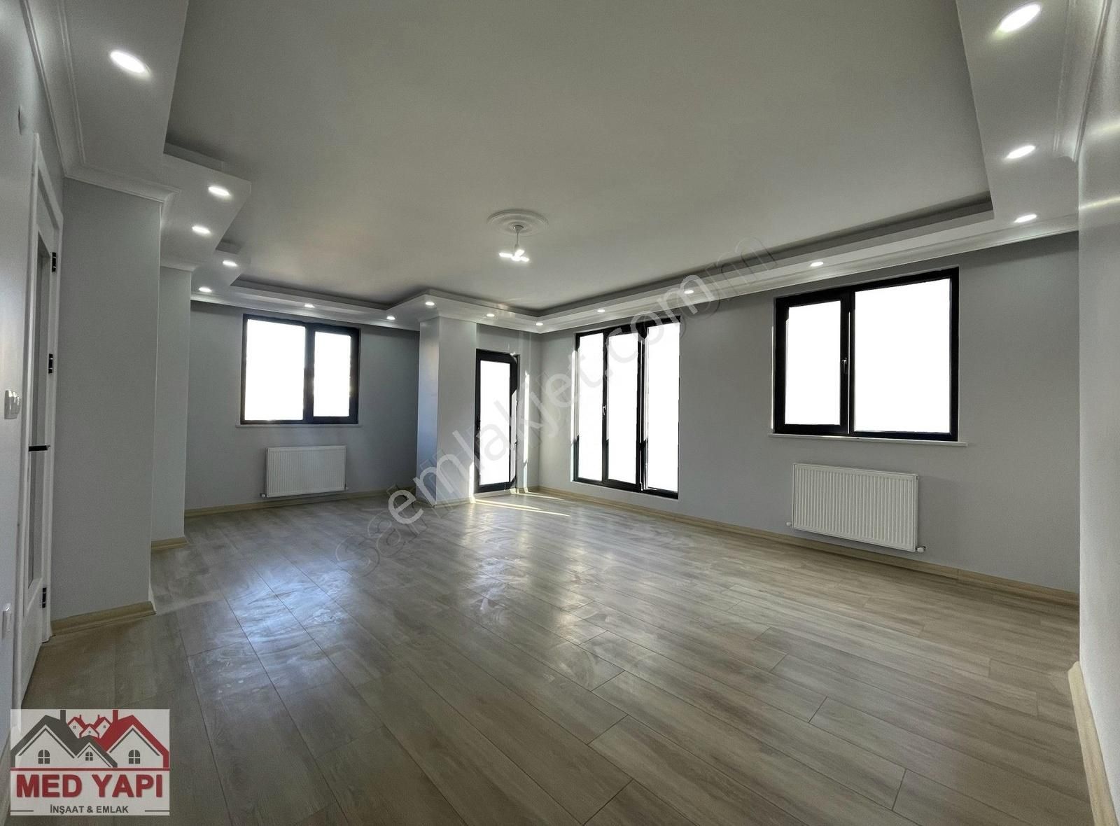Sancaktepe Satılık 3+1 Ara Kat Sıfır Otoparklı Güney Cephe Daire