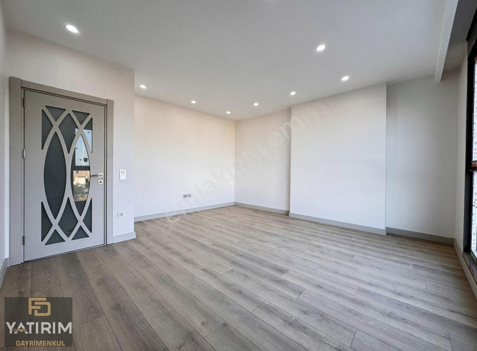 Bağlarbaşı Merkez'de Deniz Manzaralı 2+1 95 M² Asansörlü Ara Kat - Görsel 17