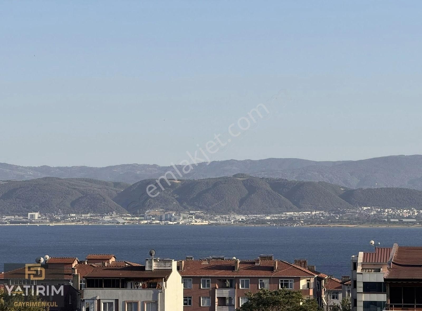 Bağlarbaşı Merkez'de Deniz Manzaralı 2+1 95 M² Asansörlü Ara Kat - Görsel 14