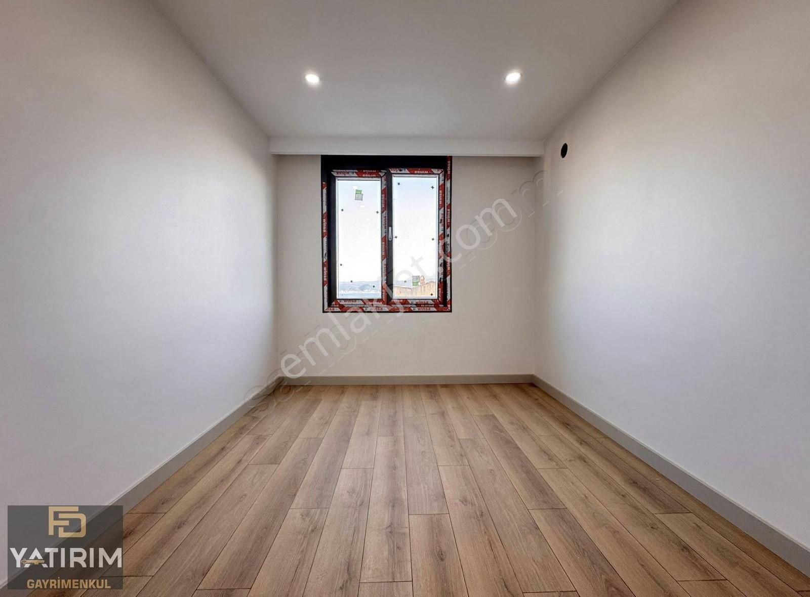 Bağlarbaşı Merkez'de Deniz Manzaralı 2+1 95 M² Asansörlü Ara Kat - Görsel 6