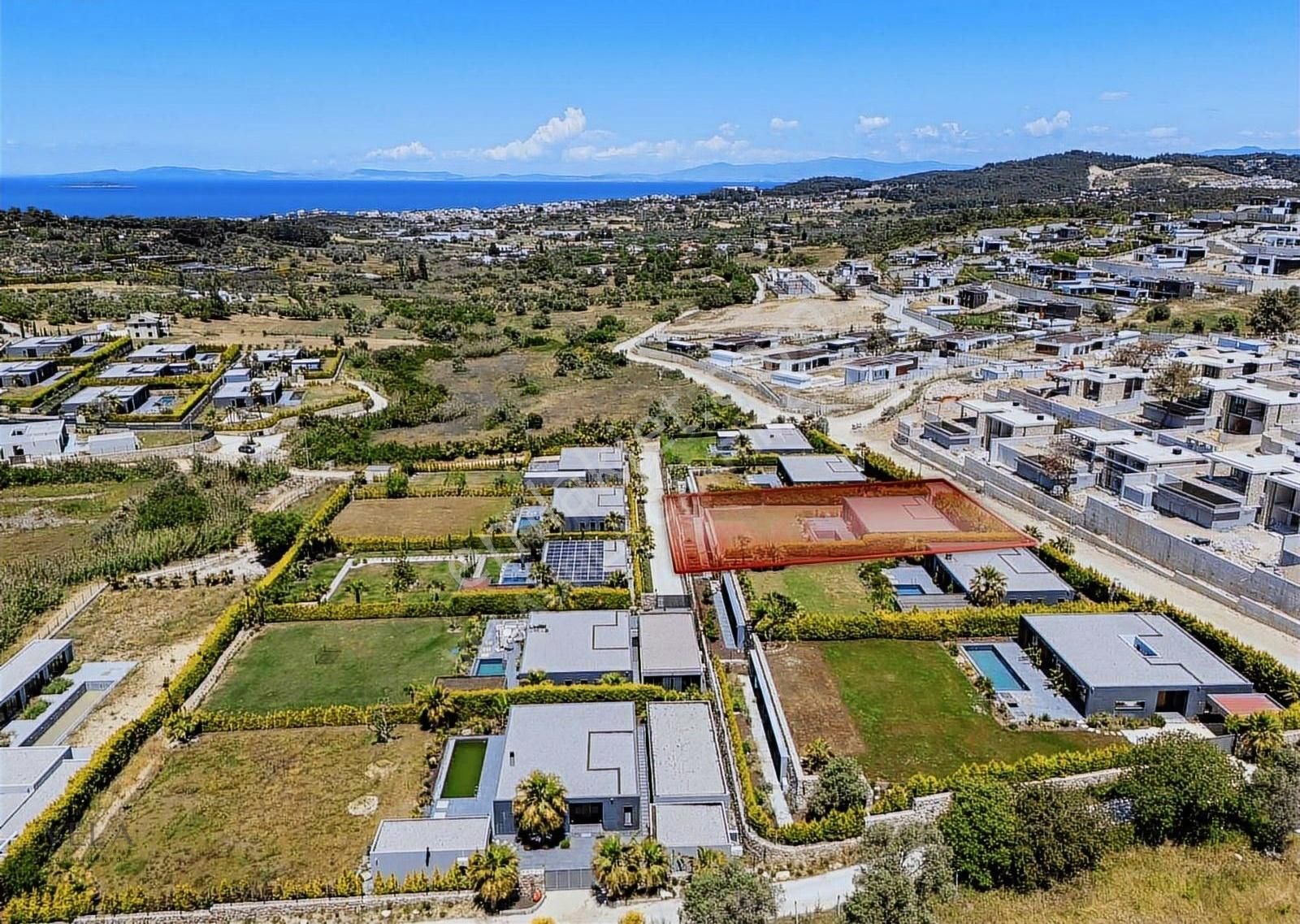 Urla Kekliktepe Satilik 5+2 Yatay Mimari Villa - Görsel 9