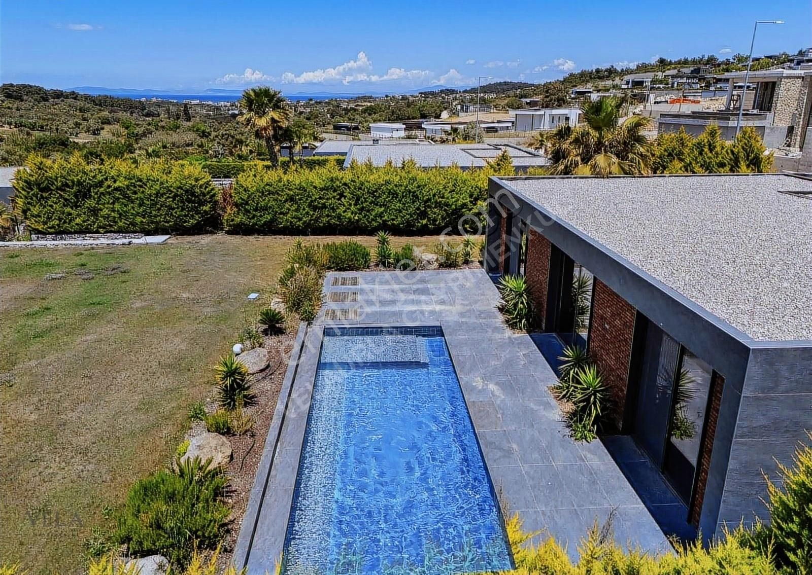 Urla Kekliktepe Satilik 5+2 Yatay Mimari Villa - Görsel 7