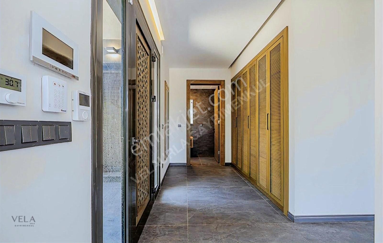 Urla Kekliktepe Satilik 5+2 Yatay Mimari Villa - Görsel 23