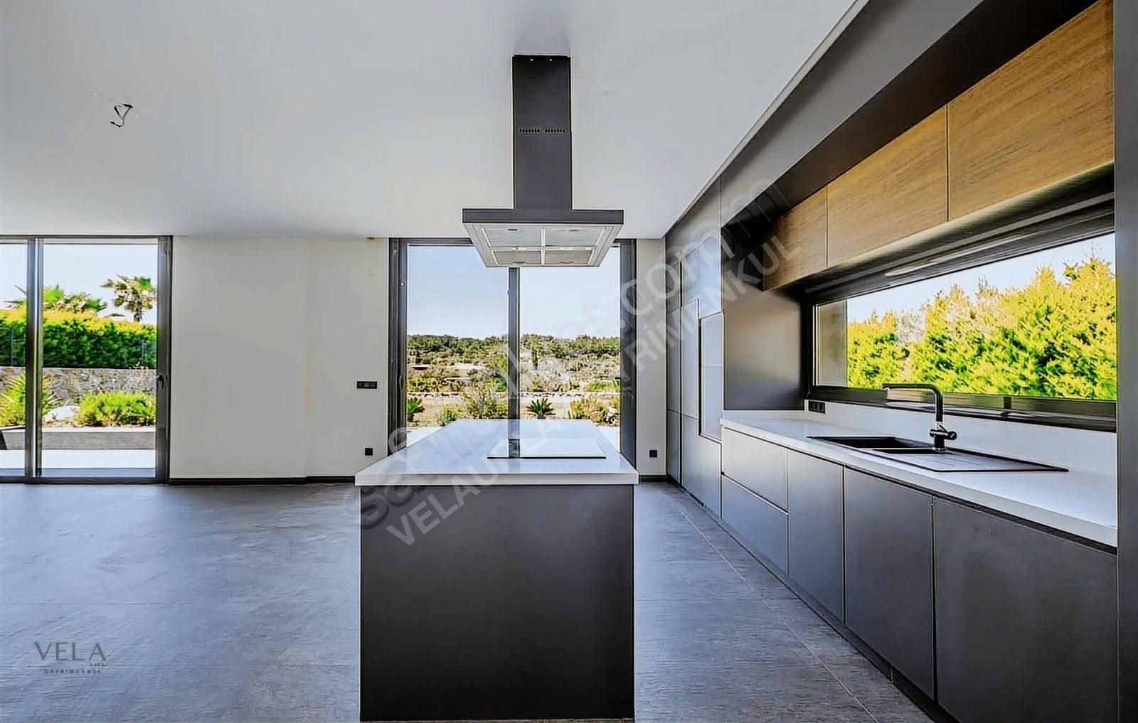 Urla Kekliktepe Satilik 5+2 Yatay Mimari Villa - Görsel 14