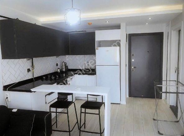 Gürselpaşa’da Havuz Manzaralı, Full Eşyalı Lüks 1+1