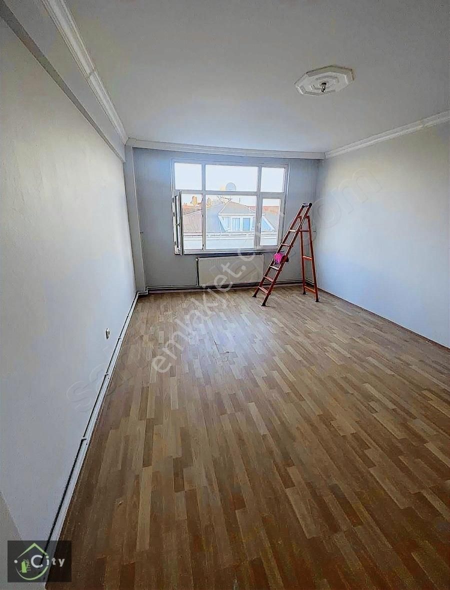 Cıty Emlaktan Fındıkzade Hüseyin Kazım Sokak Da 2+1 85 M2 - Görsel 13