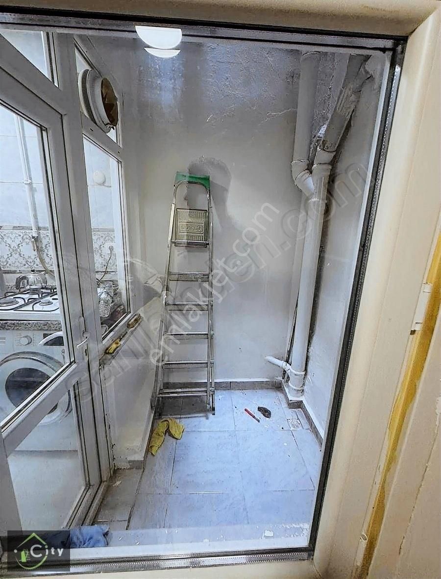 Küçükhamam'da Satılık 2+1 1 Kat Çift Cepheli - Görsel 23