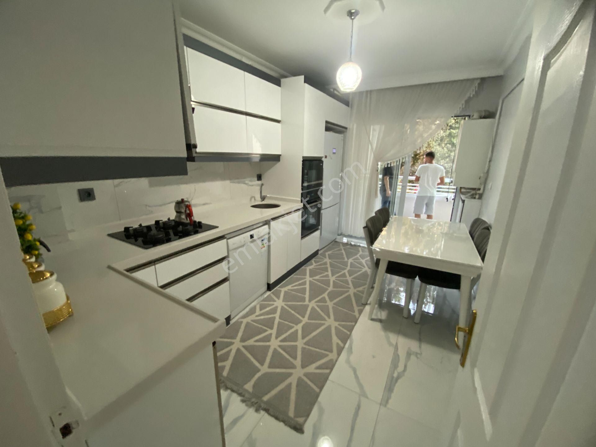 Piyade Mah. Site İçi 145 M2 Ultralüx Satılık 3+1 Daire