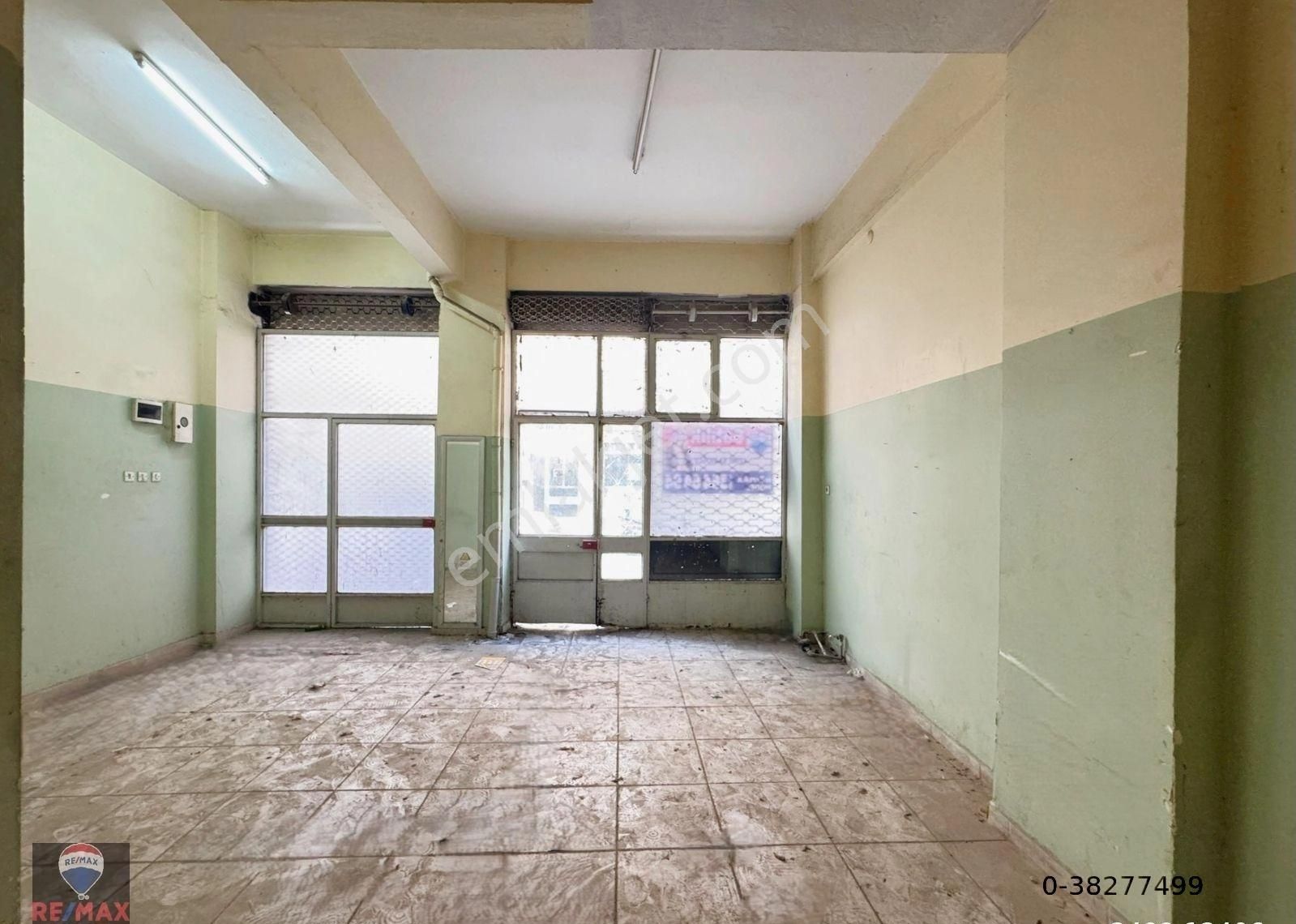 Karşıyaka Alaybey'de Yüksek Tavanlı 60 M2 Satılık Dükkan - Görsel 12
