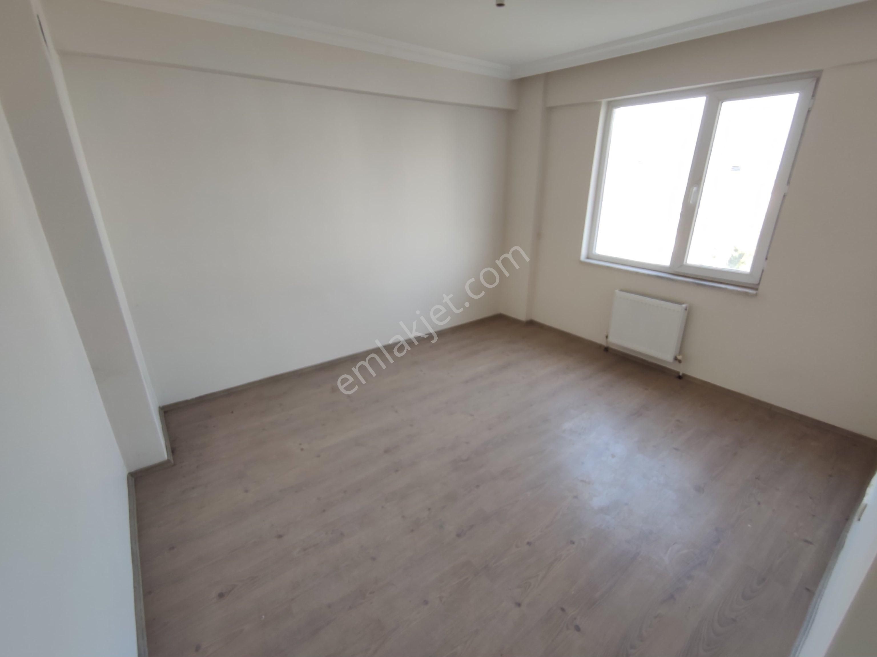 Elmastan Satılık 71 Evlerde Satılık 2+1 Geniş Daire