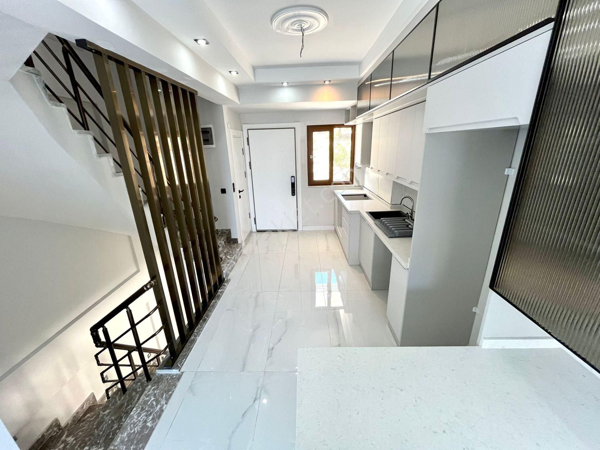 Yükselden Güre'de Ultra Lüx Lebi Derya Deniz Manzaralı 3+1 Villa - Görsel 17