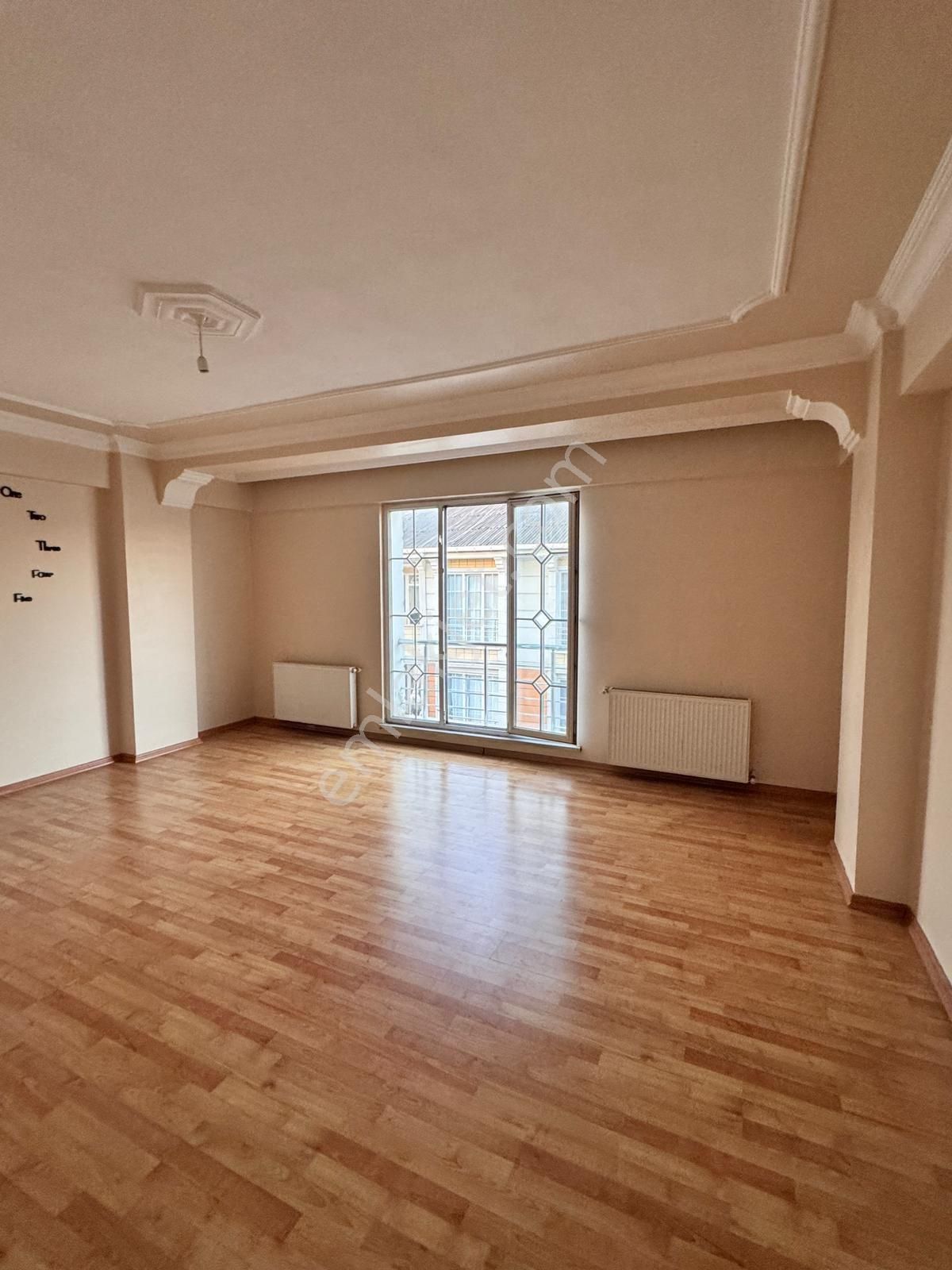 Esenyurt Örnek Mahallesı 3+1 Sahibınden Kiralik Yenı Bına