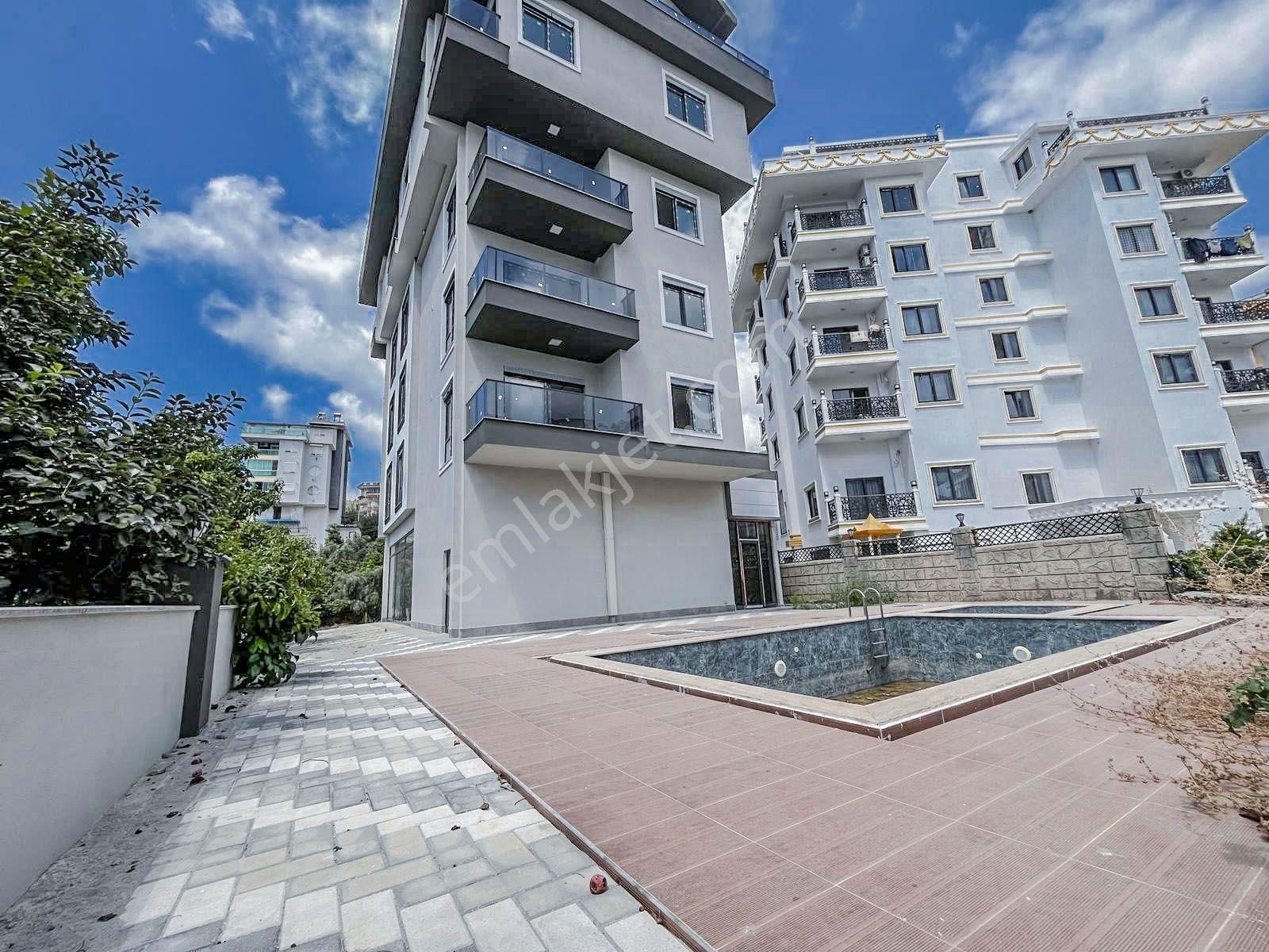 Alanya Çıplaklı Mahallesi Satılık Geniş 1+1 Daire - Görsel 12