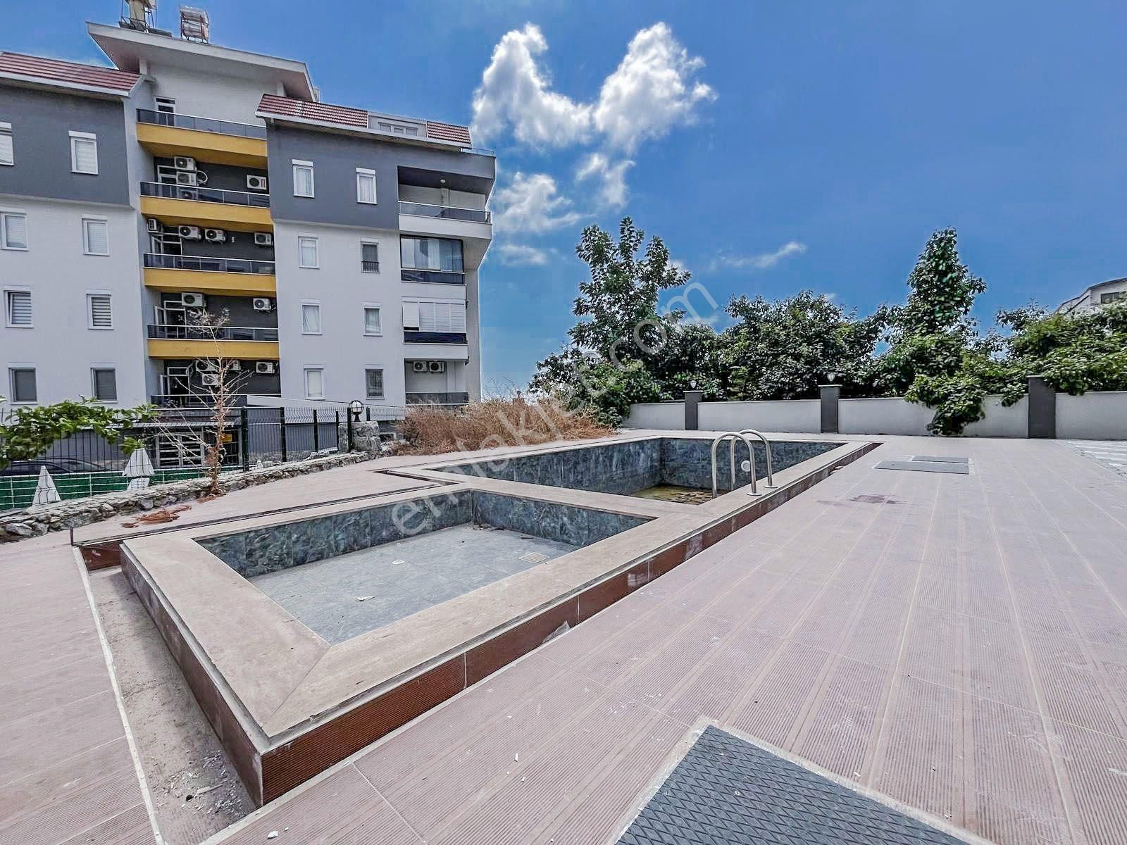 Alanya Çıplaklı Mahallesi Satılık Geniş 1+1 Daire - Görsel 13