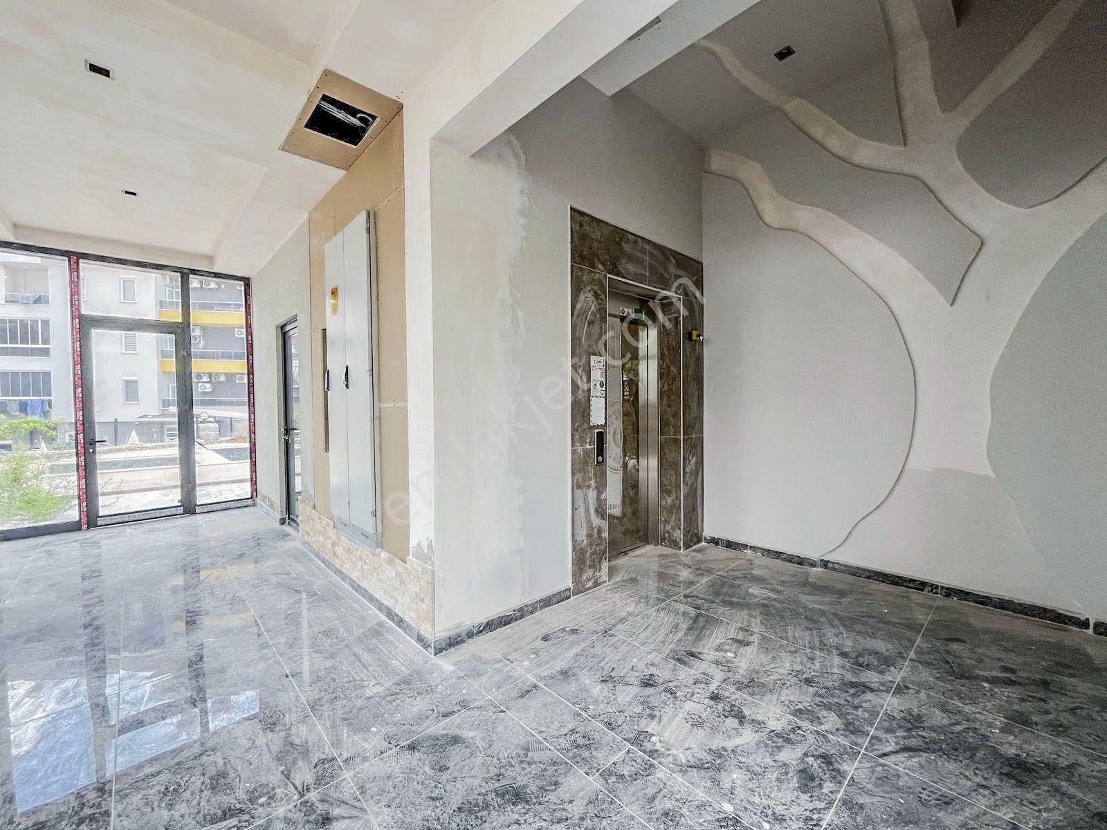 Alanya Çıplaklı Mahallesi Satılık Geniş 1+1 Daire - Görsel 2