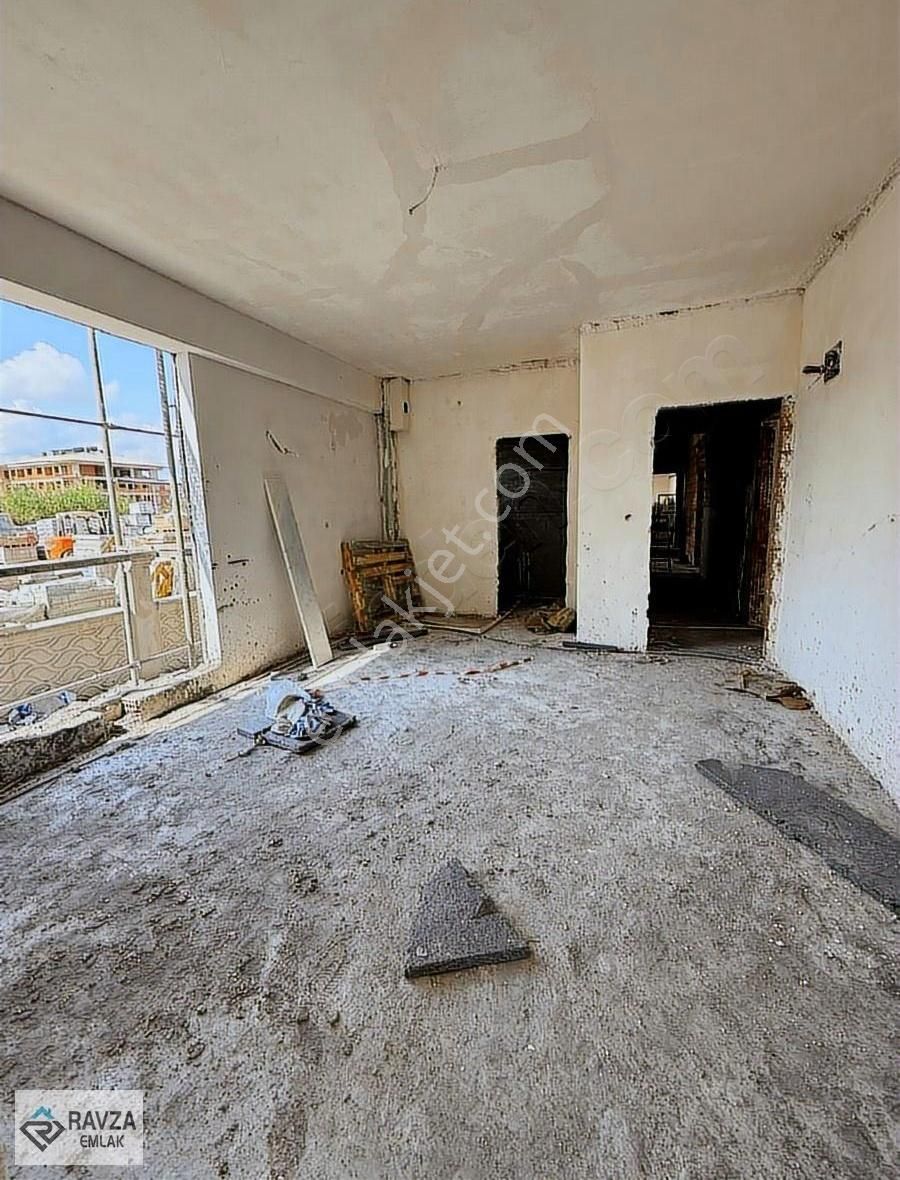 Ravza Emlak'tan 1+1 Uygun Daire