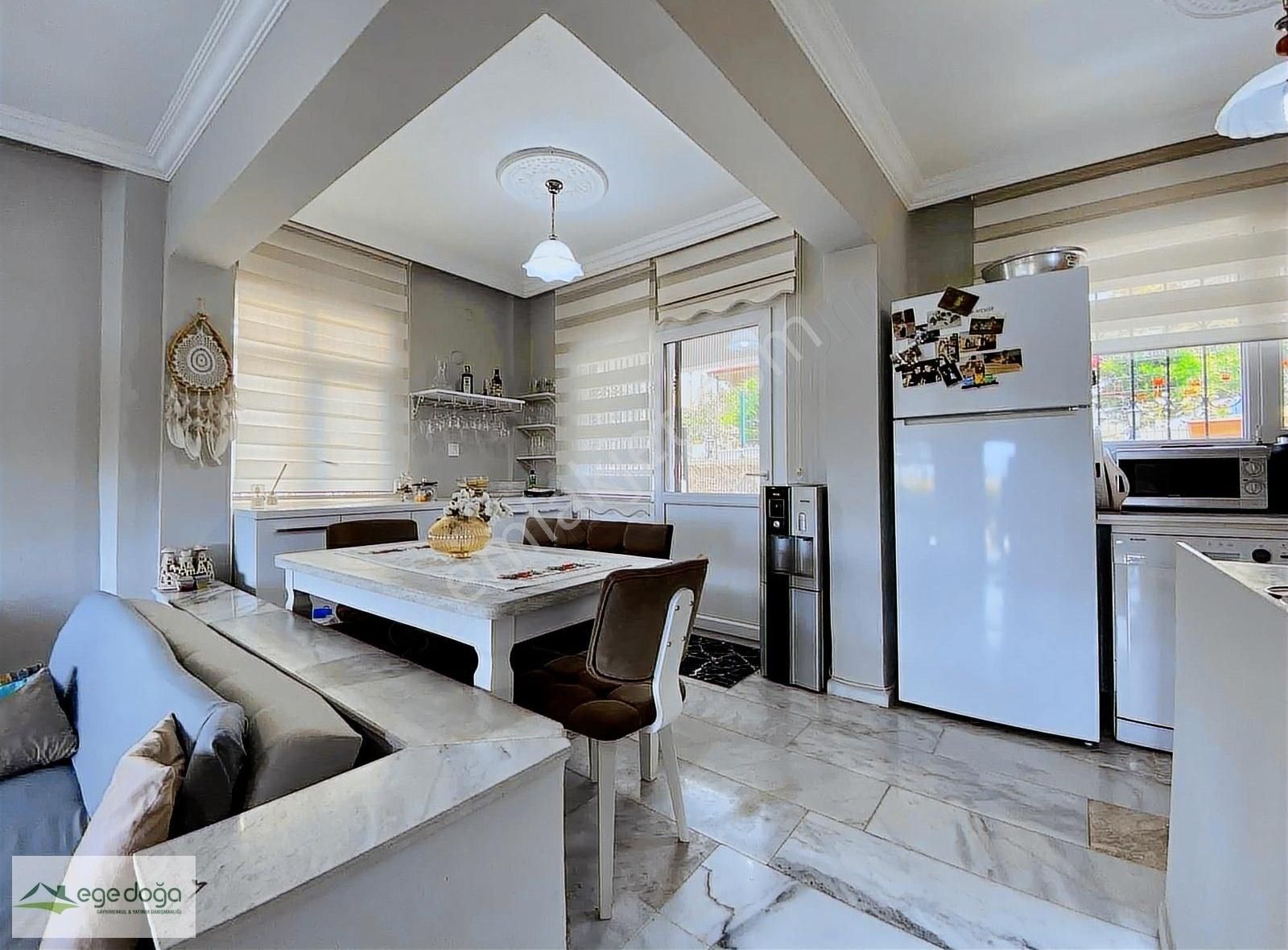 Kuşadası Karaova 5+1 Geniş Bahçeli Havuzlu Satılık Yazlık - Görsel 17