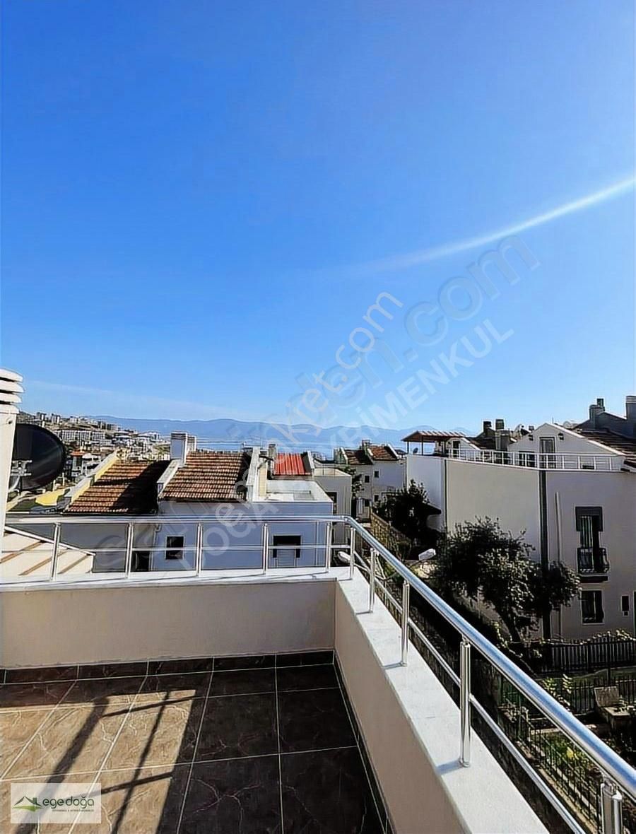 Kuşadası Kadınlar Denizi Havuzlu Site Bahçeli Verendali 4+1 - Görsel 19